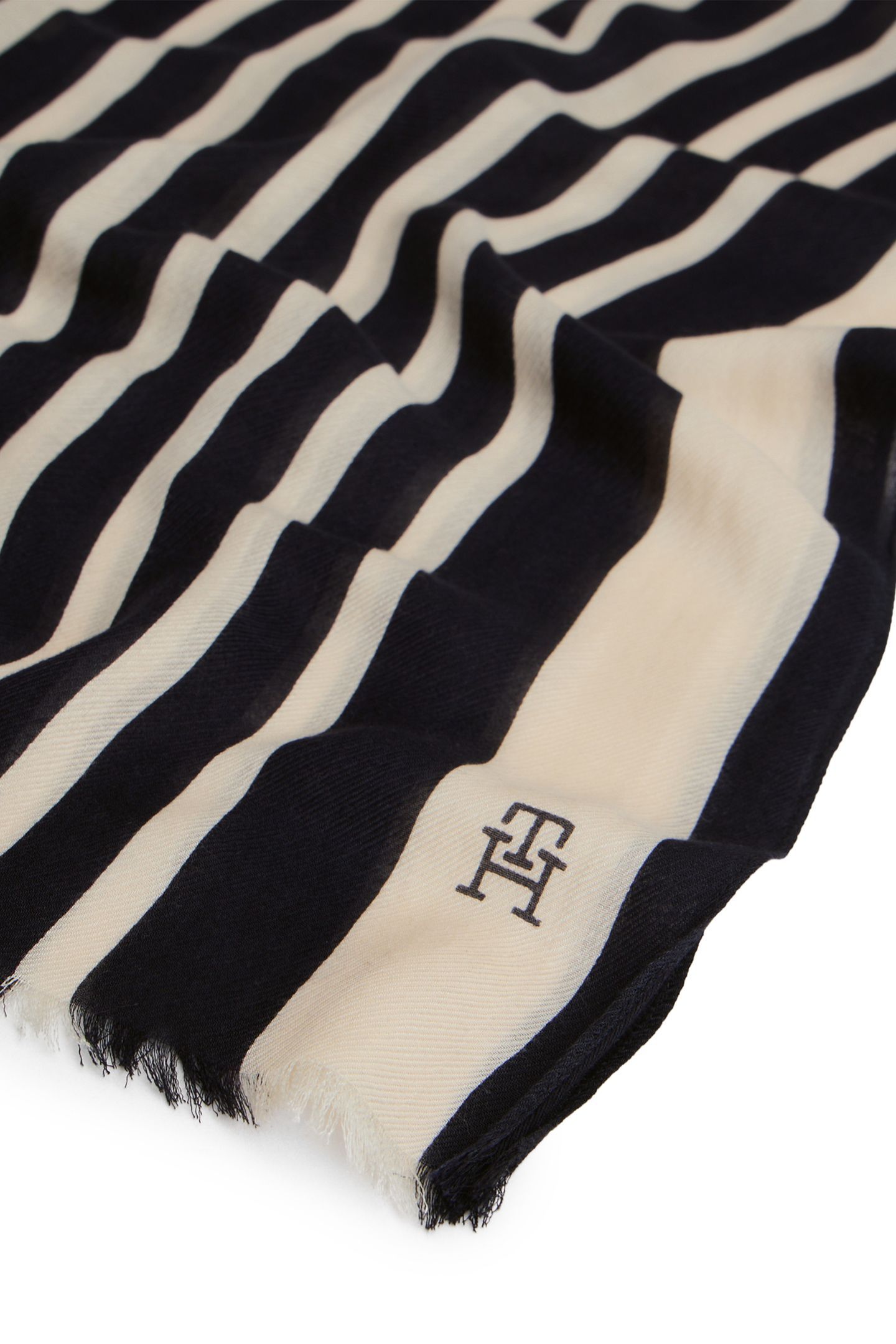 TH ELEVATED CHIC SCARF SPACE BLUE 3