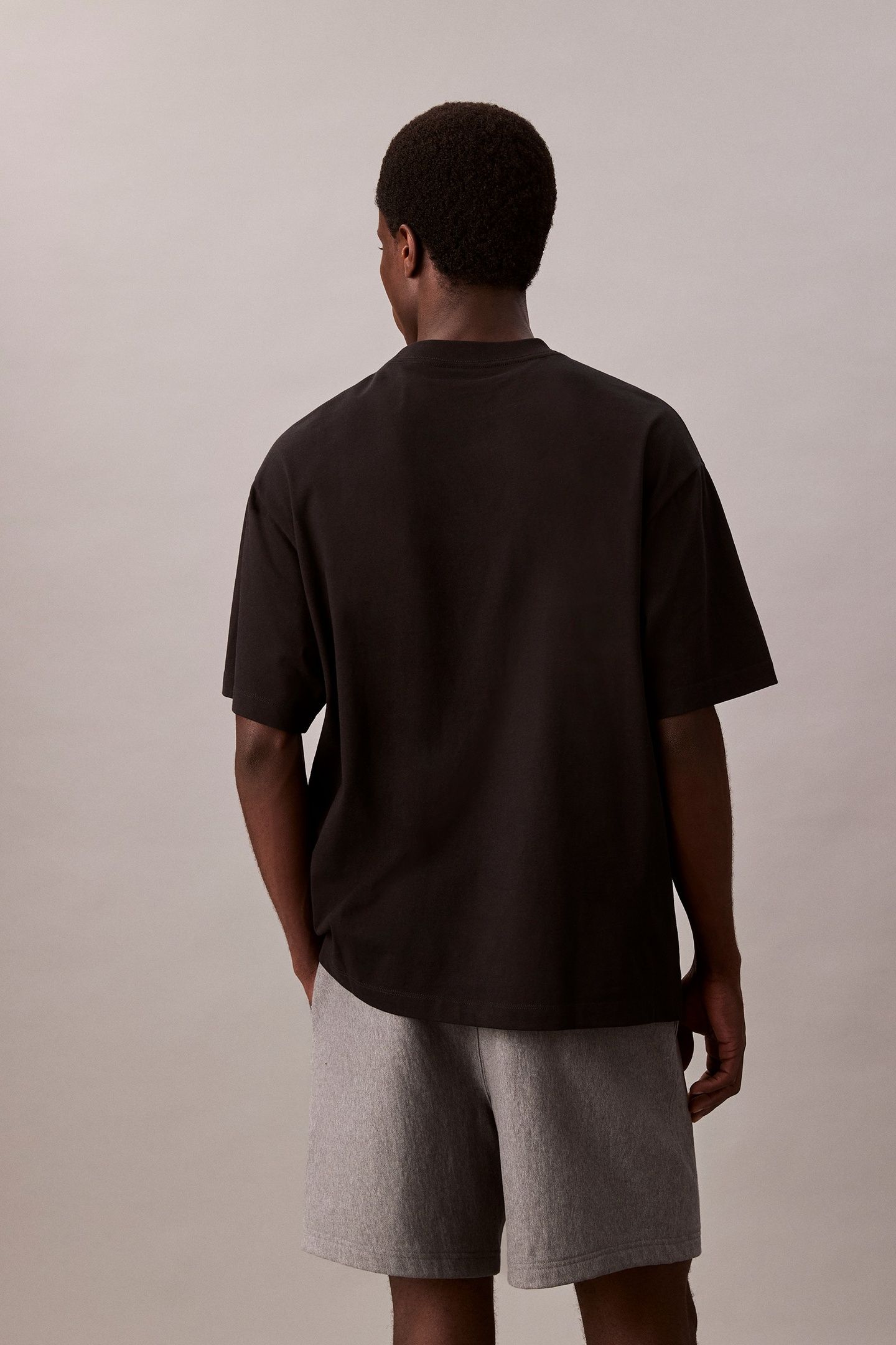 SHORT SLEEVE HERO MONOLOGO EMBROIDERED 16S BLACK 3