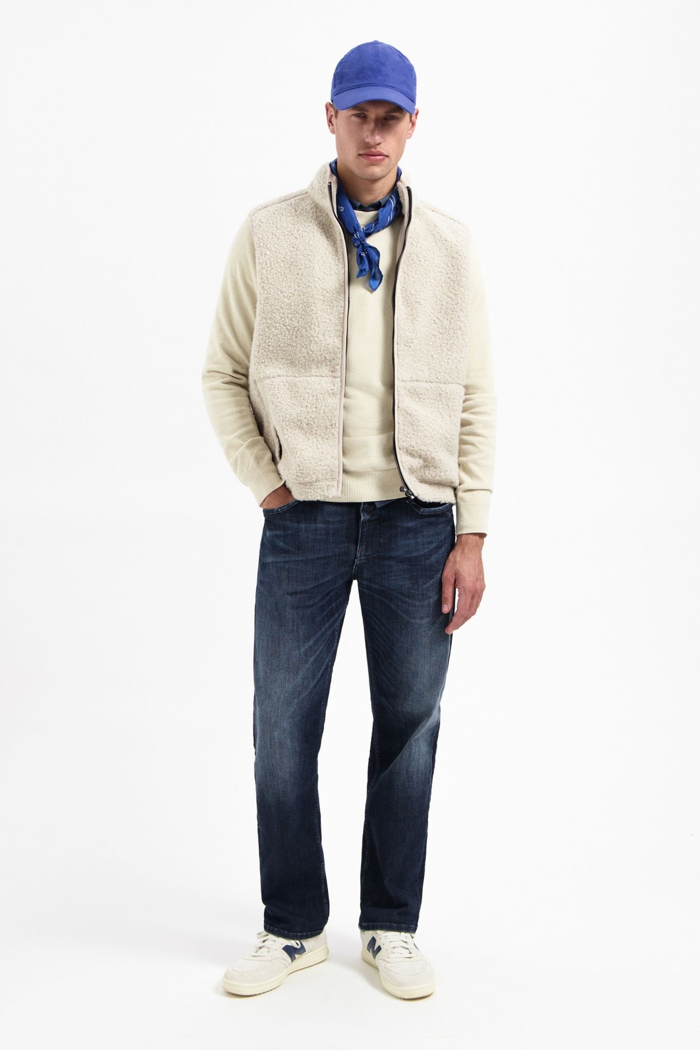 PULLOVER CREWNECK LIGHT WEIGHT CHENILLE KIT 1
