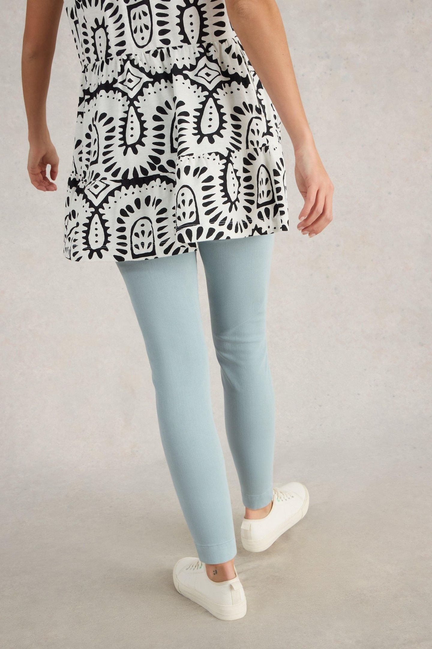 JANEY CROP JEGGING MID BLUE 3
