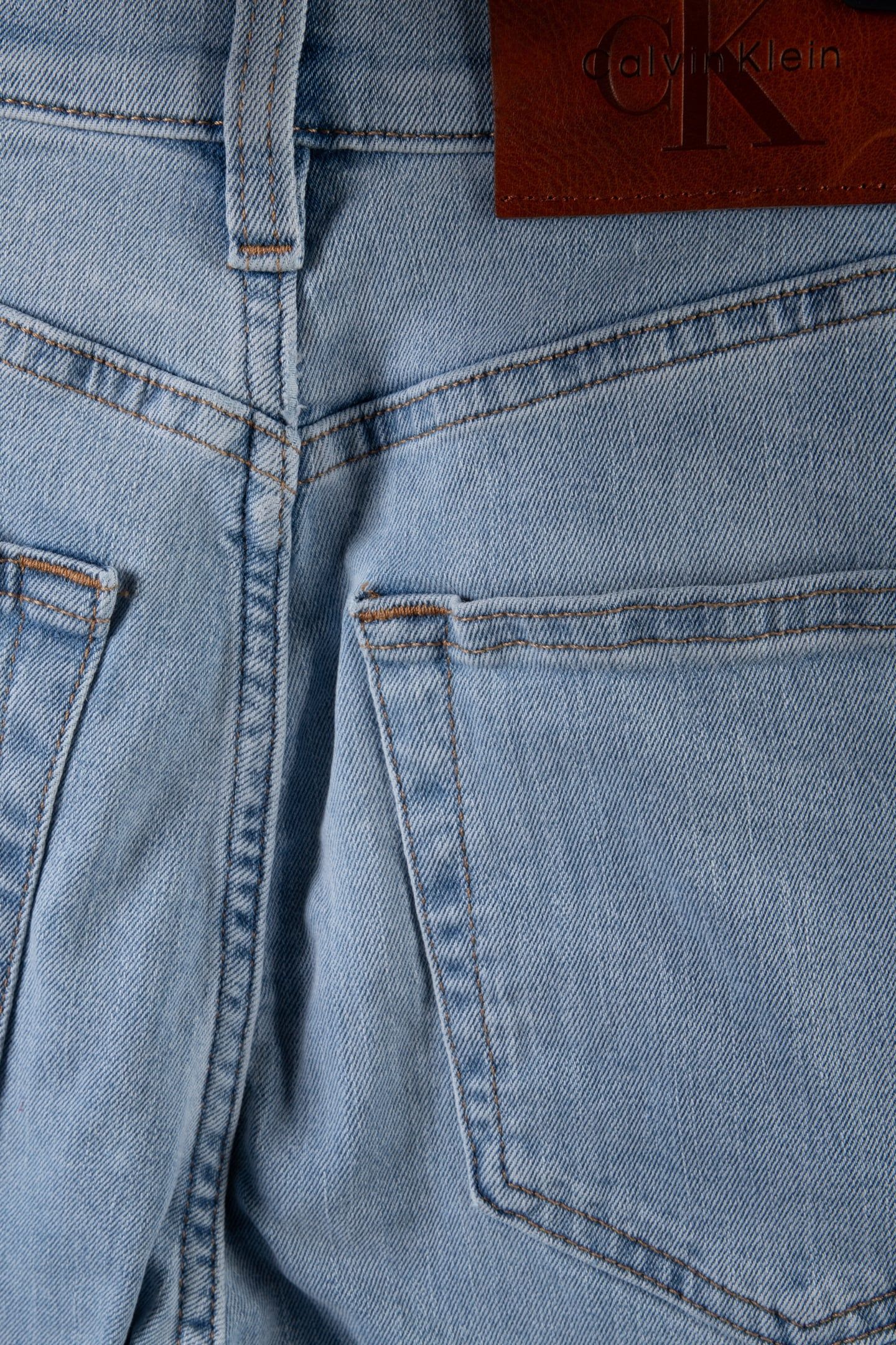 EU NEW MOM JEAN BLUE RAIN 4