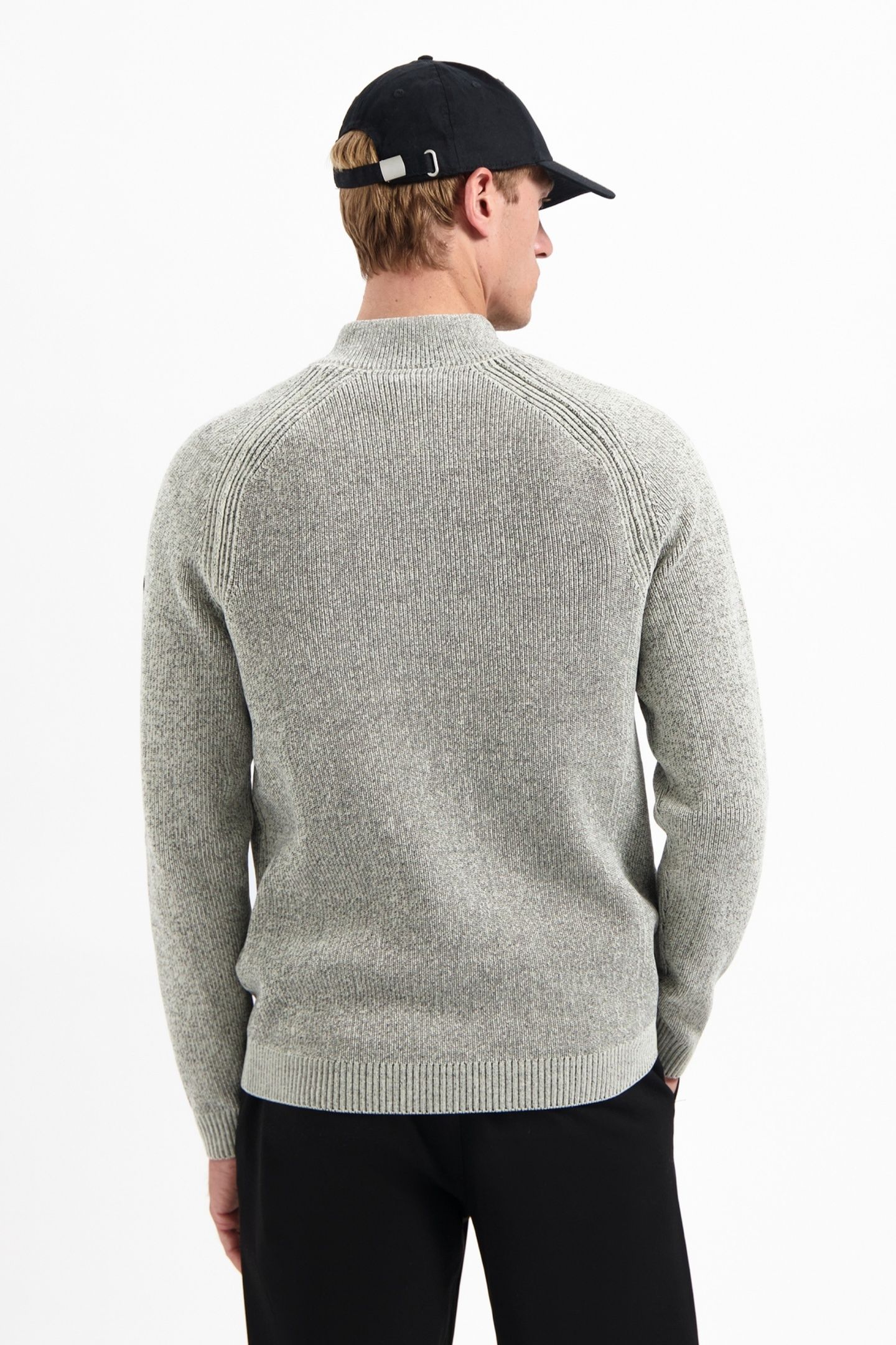 PULLOVER HALF ZIP 2 COLORED CHENILLE KIT 2
