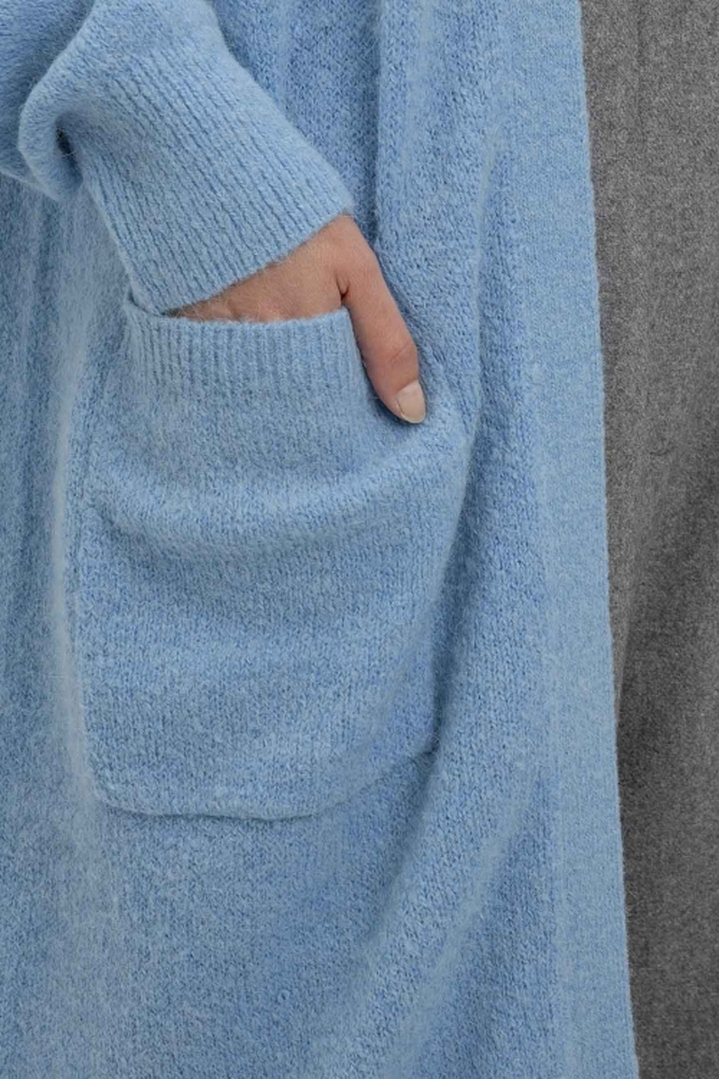 SJOUKJE CARDIGAN ICE BLUE 4