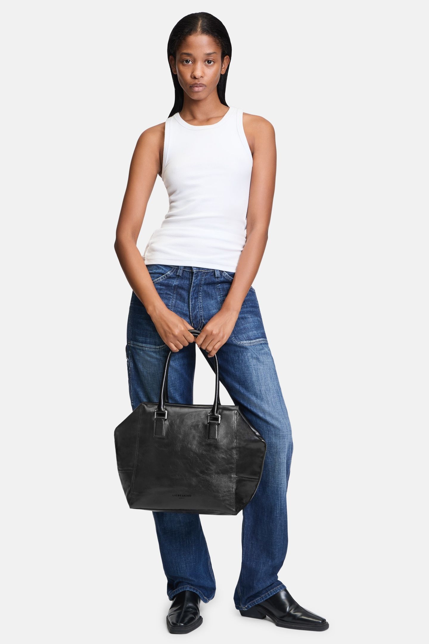 SATCHEL MEDIUM BLACK 1