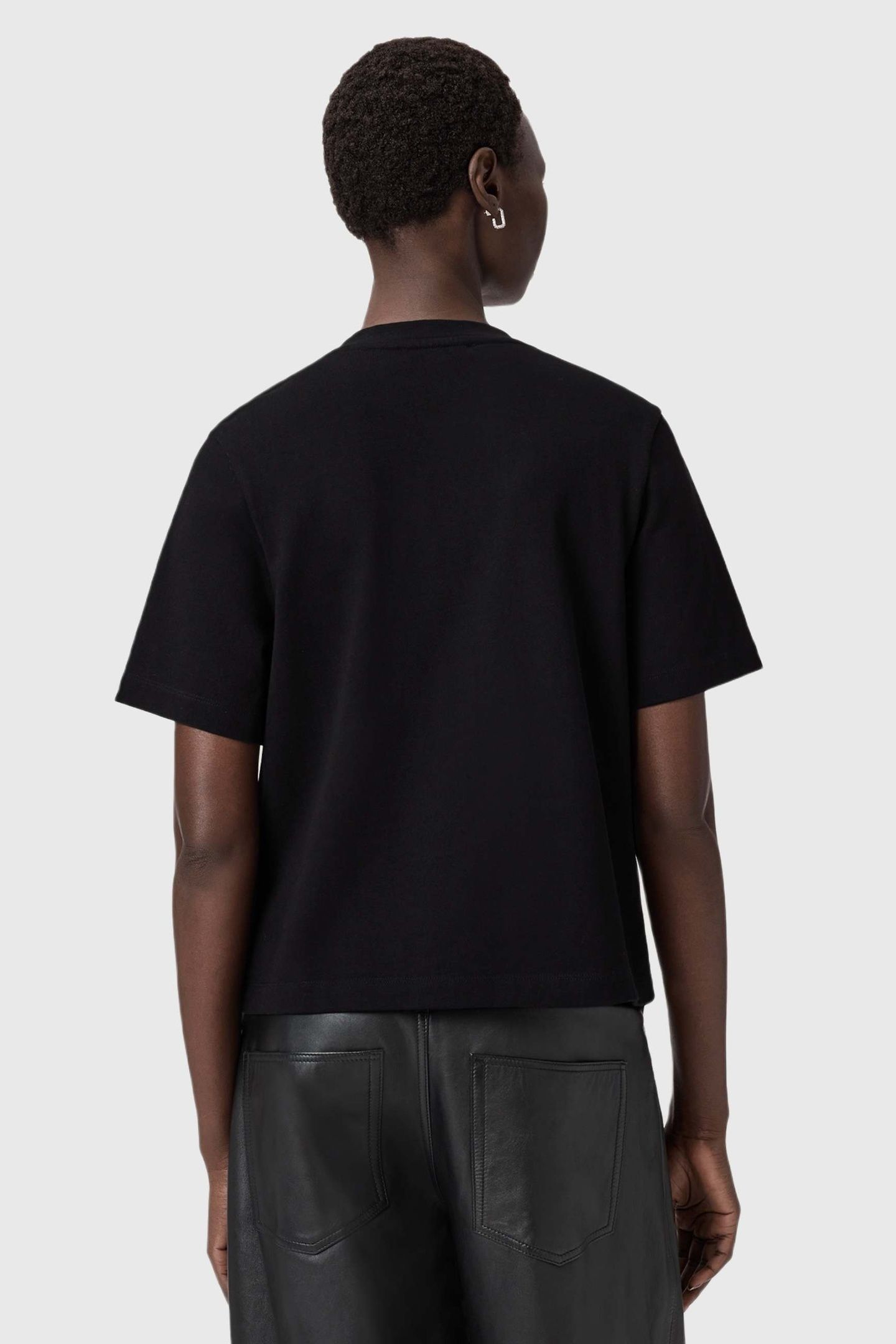 ELLA LISA TEE BLACK 4