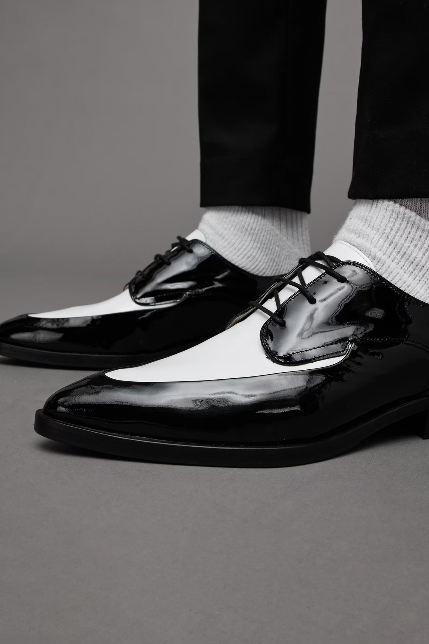 LEX PATENT LACE UP BLACK/WHITE 2