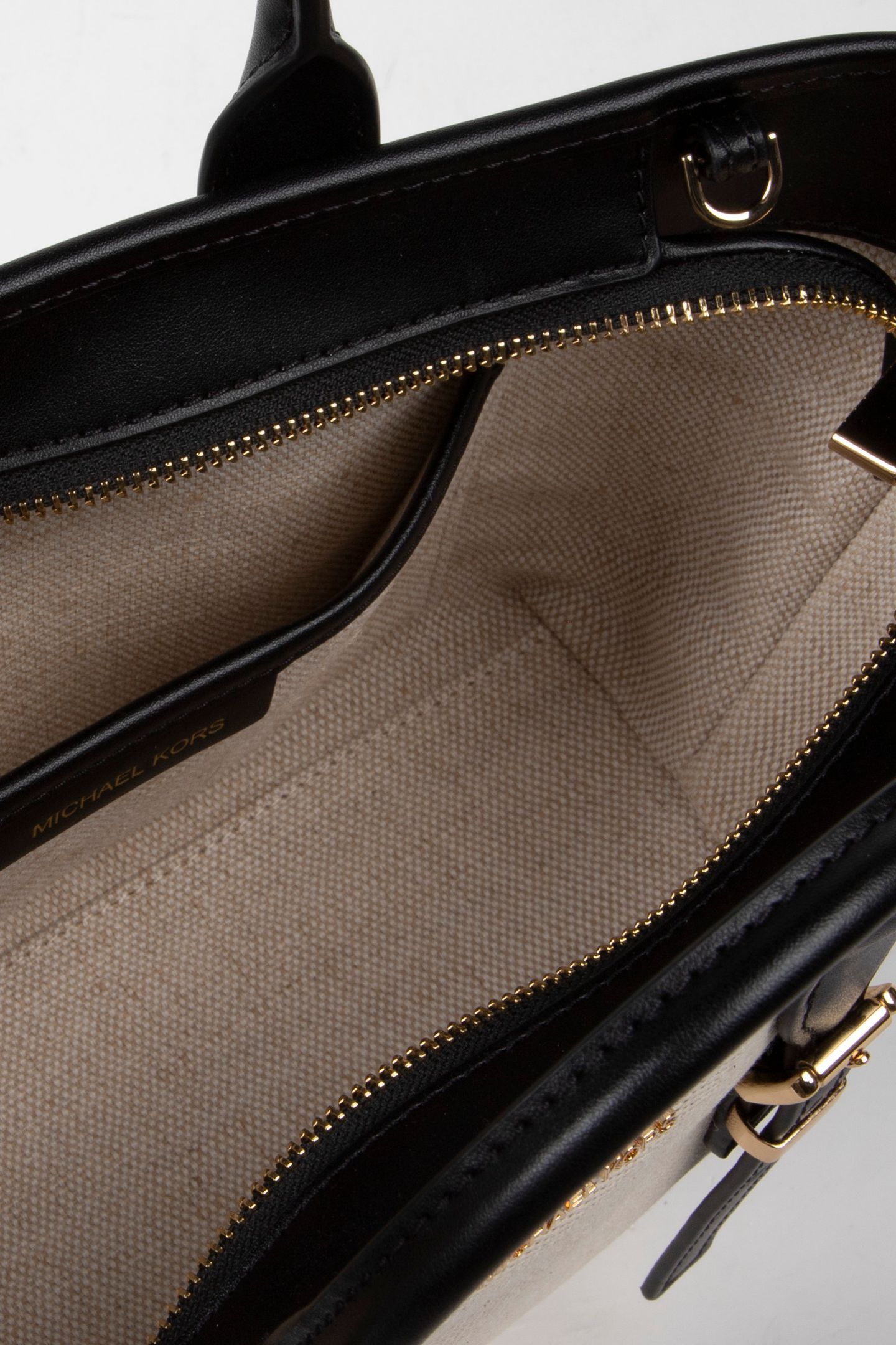 SMALL SATCHEL BLACK 5