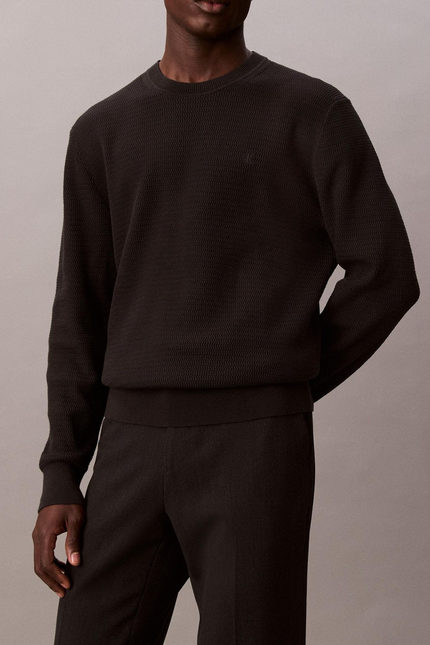 LS TEXTURE COTTON CREW NECK BLACK 2