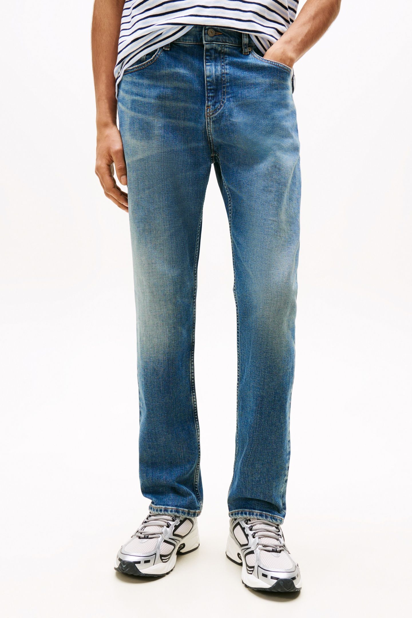 RYAN SLIM STRAIGHT DENIM DARK 1