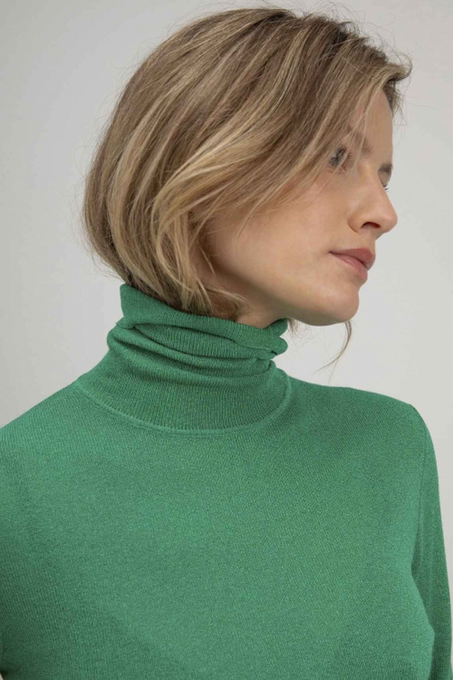 SAAR SWEATER PARROT GREEN 4