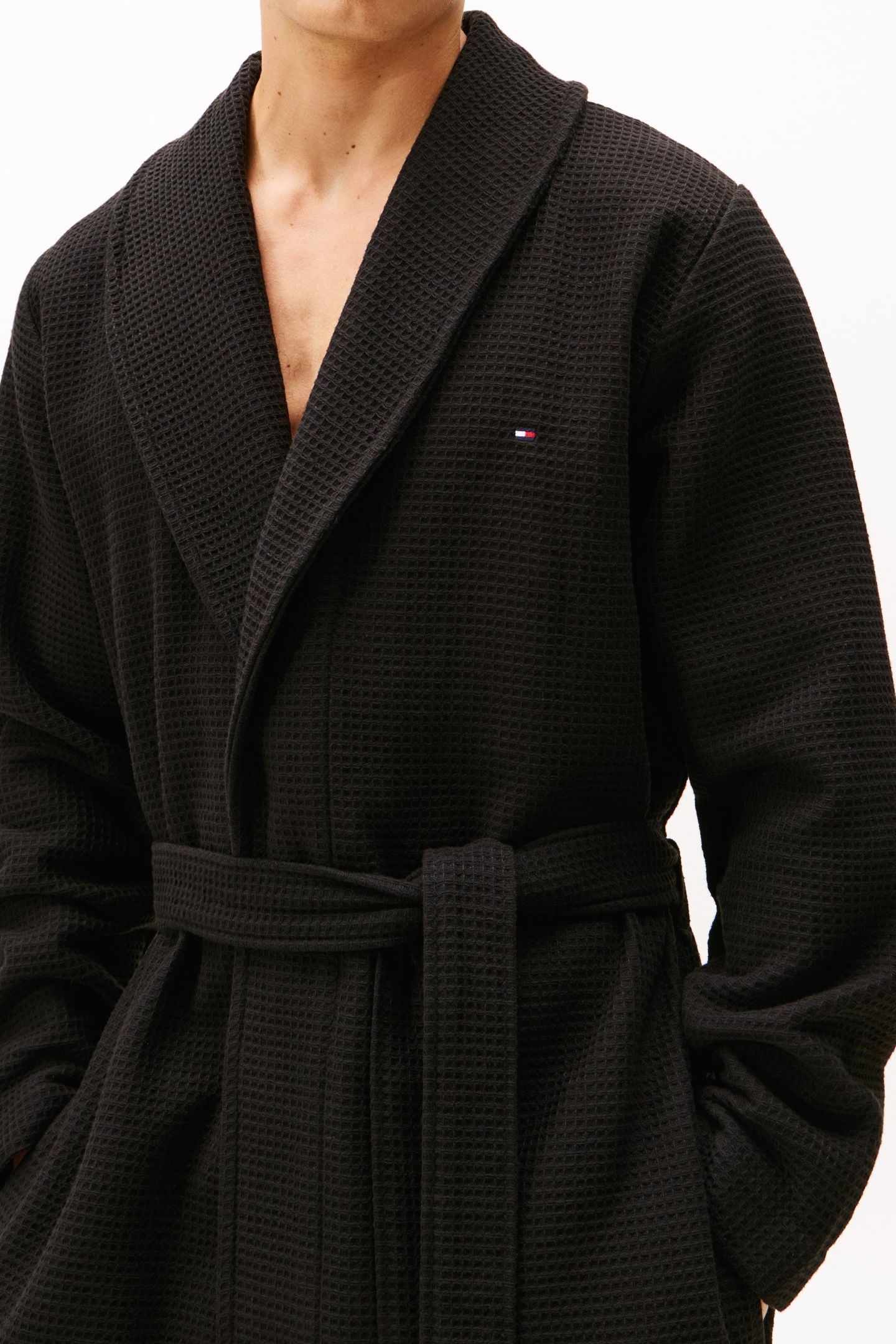 WAFFLE BATHROBE BLACK 5
