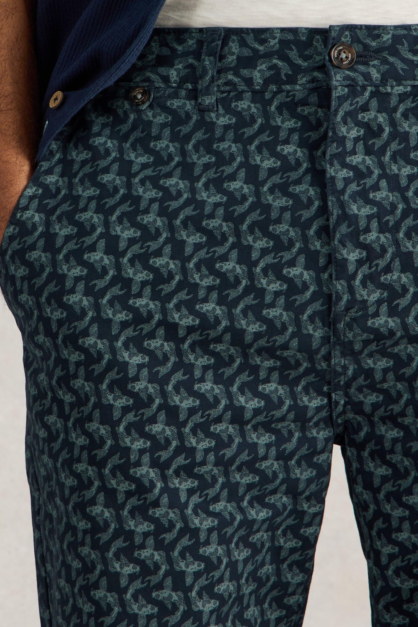 FISH PRINTED CHINO SHORT NAVY PRINT 7