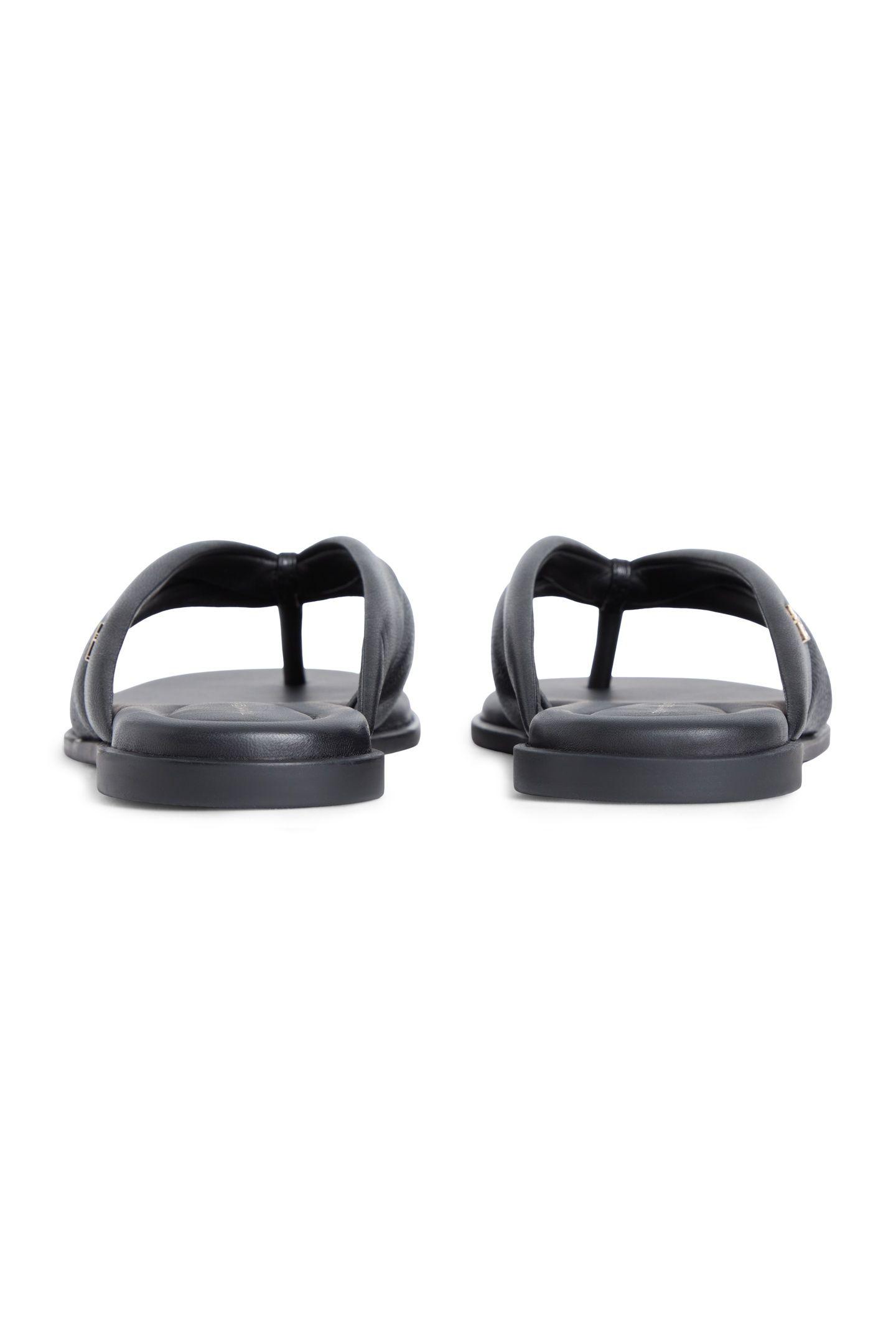 ELEVATED TOE POST FLAT SANDALS BLACK 2