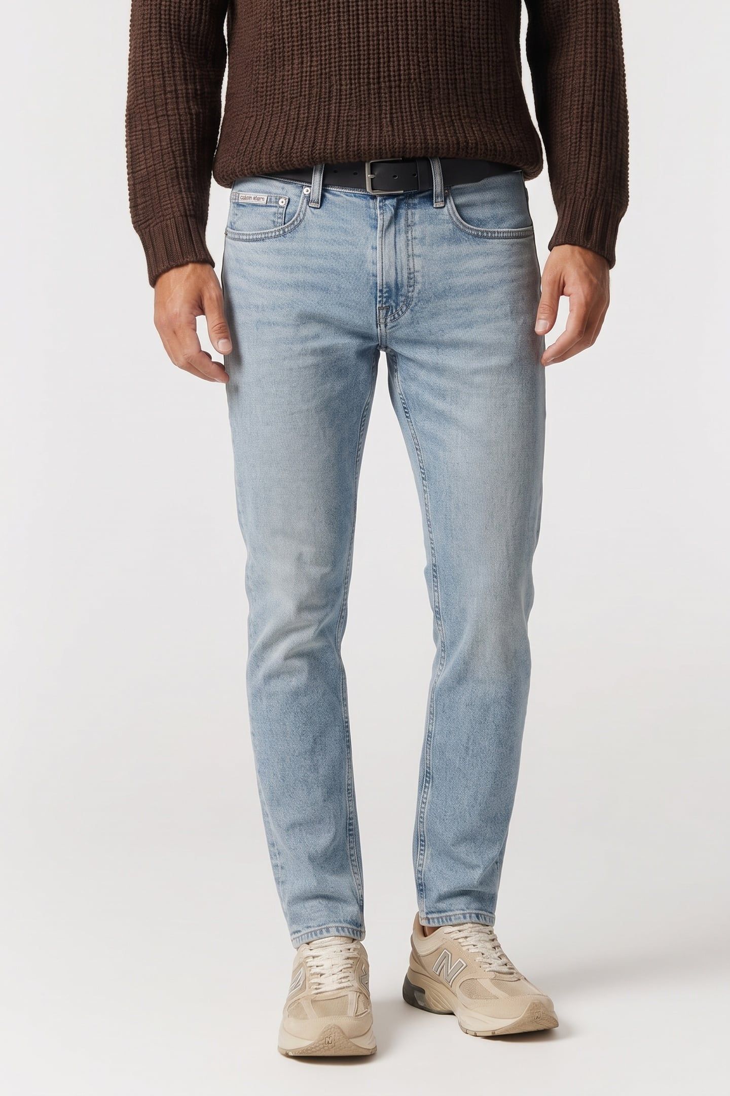 SLIM JEANS SPOTLIGHT 1