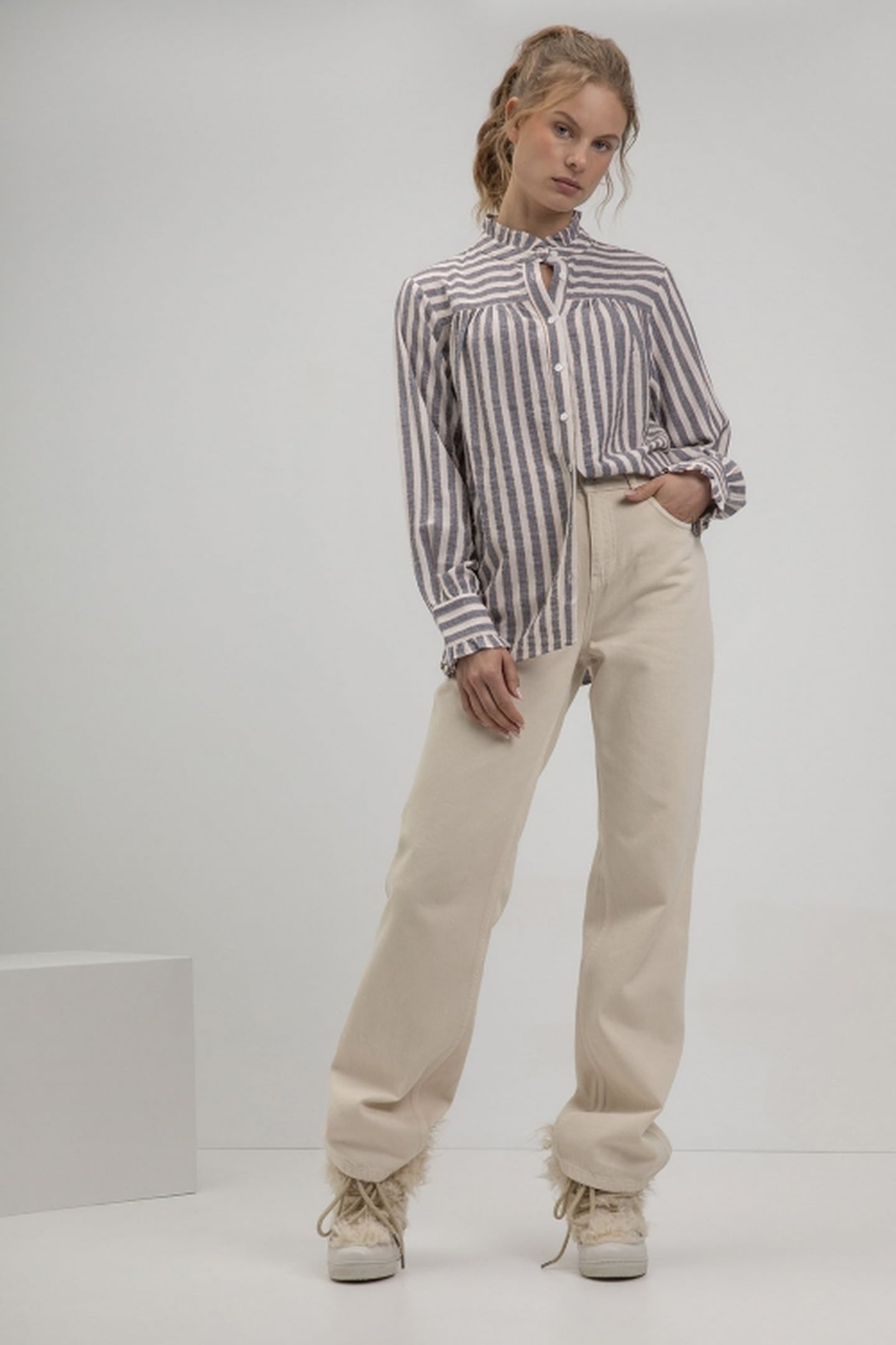 SHARONA BLOUSE NAVY CHECK 2