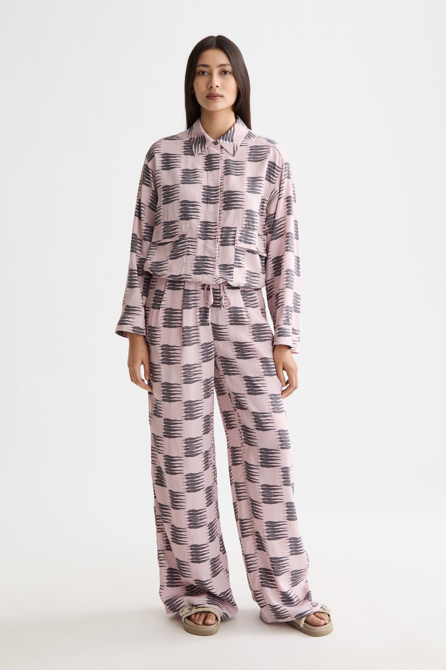 ELENI - HIGH RISE WIDE LEG PYJAMA PANTS FEATHER BLOCK 2