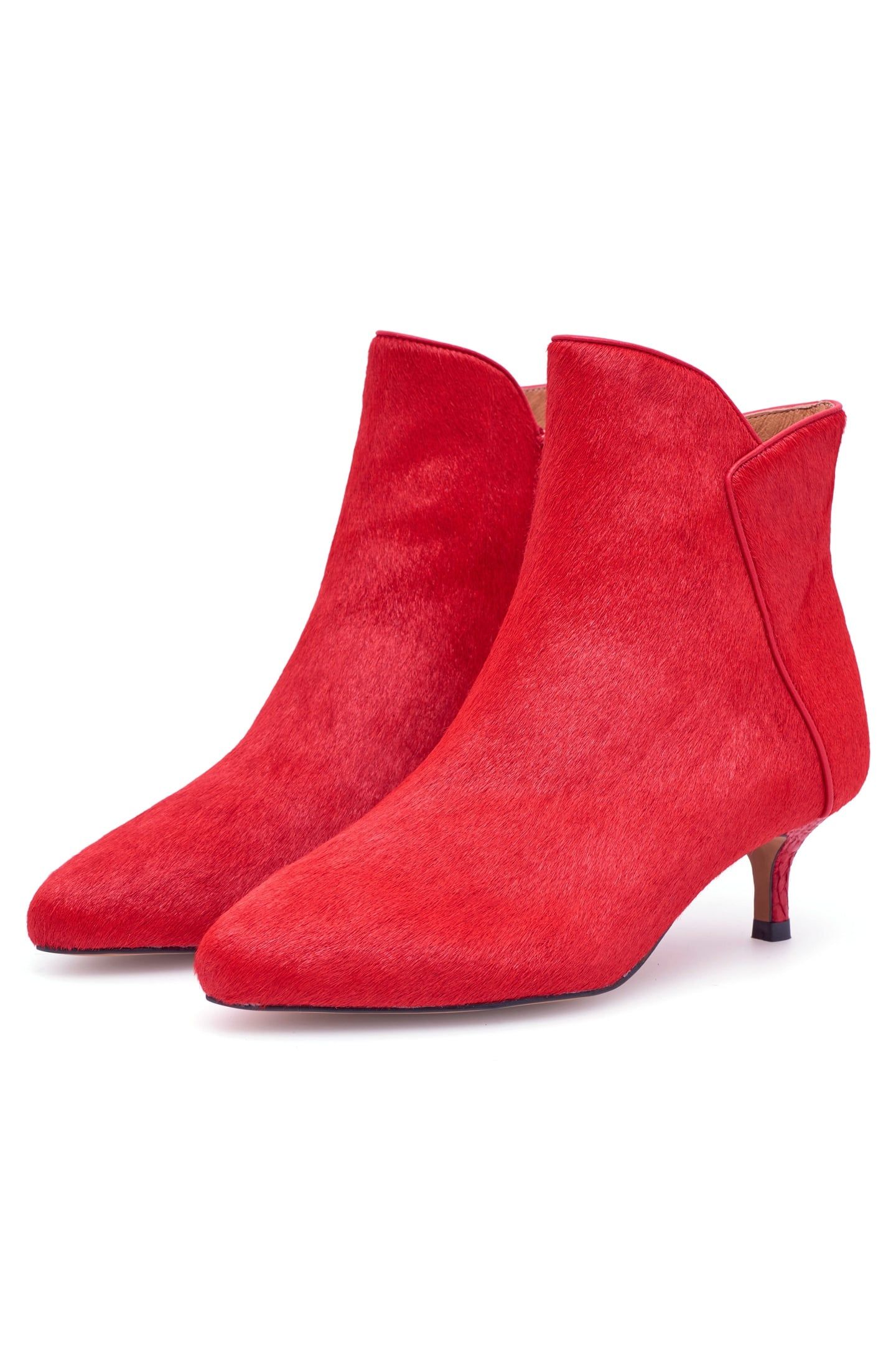 SAGA COWHAIR FLAME 2
