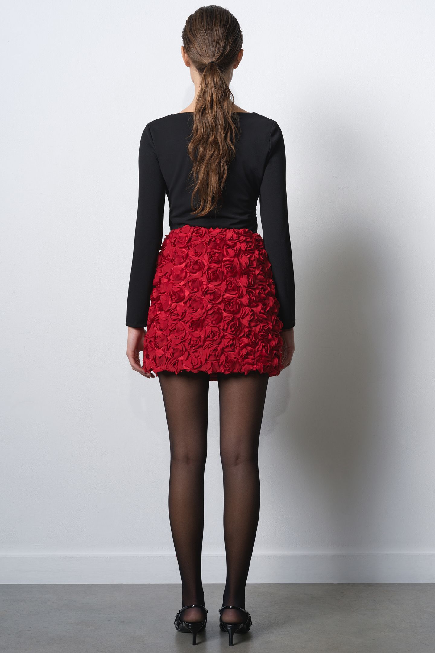 VERITY TEXTURED MINI SKIRT LIPSTICK RED 2