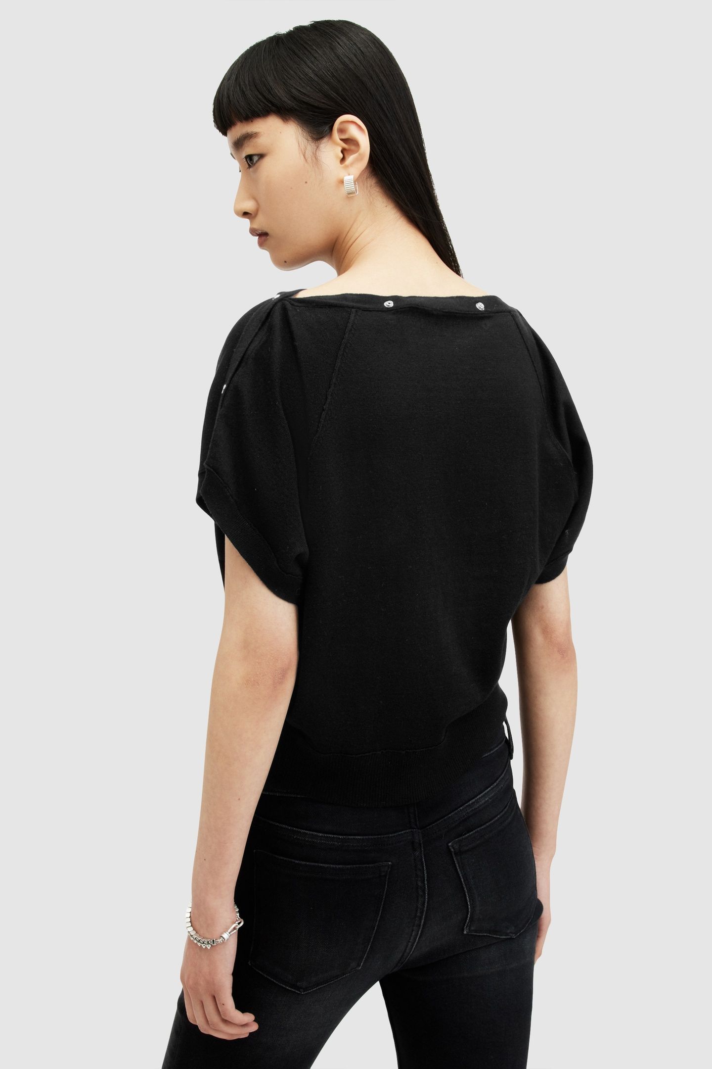 ELI SLEEVELESS TOP BLACK 3
