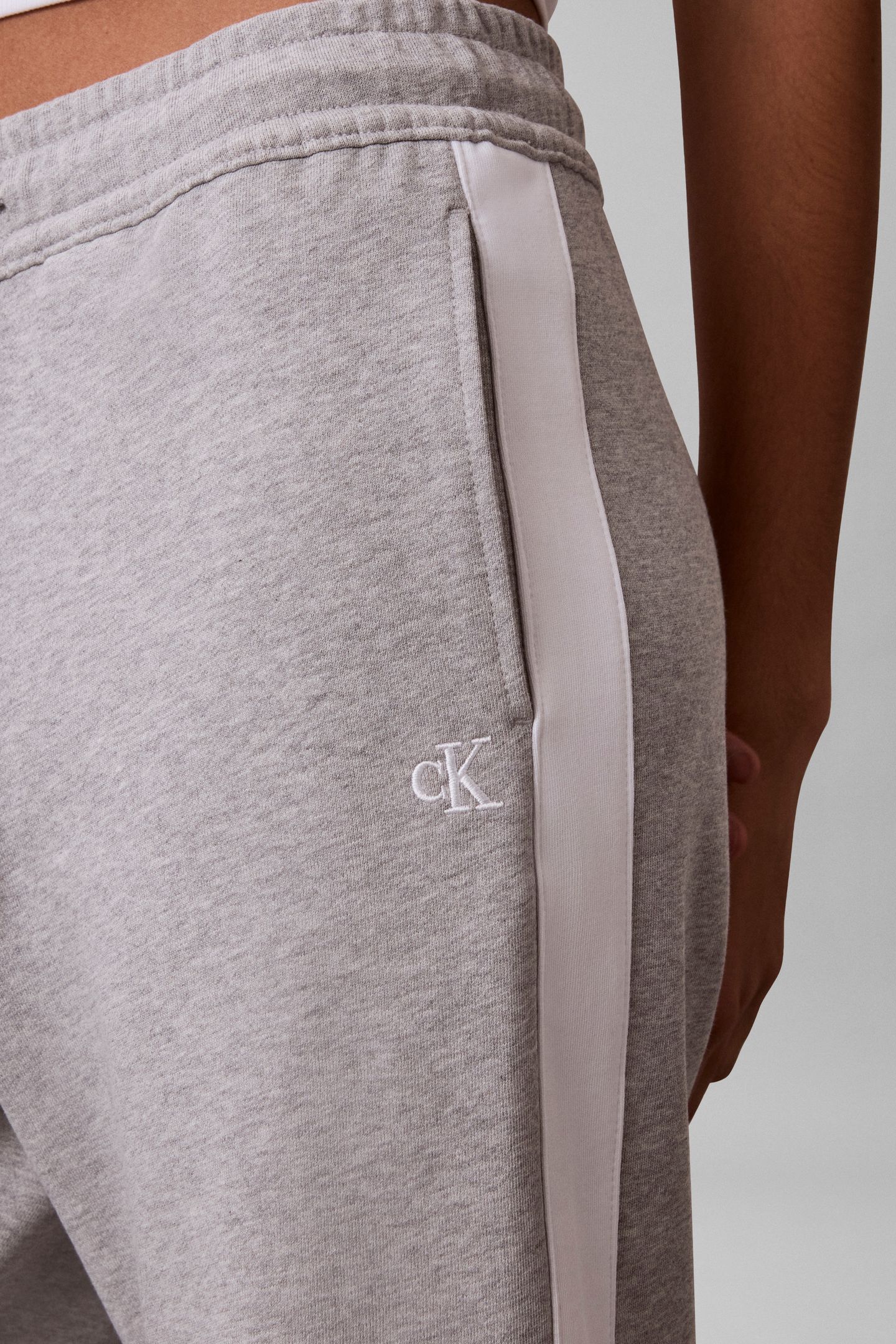 MONOGRAM TERRY COLORBLOCK PANT HEROIC GREY HEATHER 5
