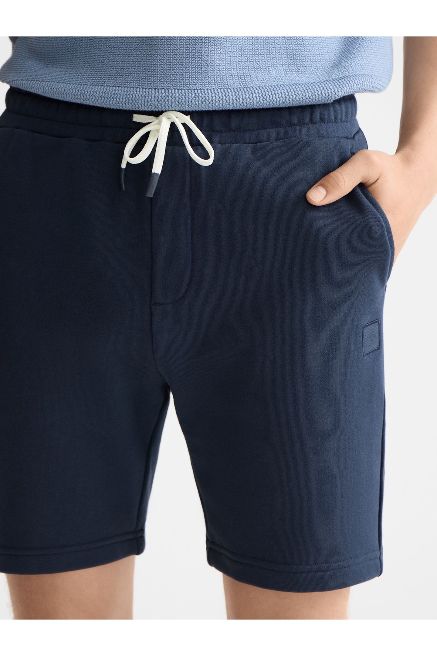 LOGO BADGE SWEATSHORTS SKY CAPTAIN 5