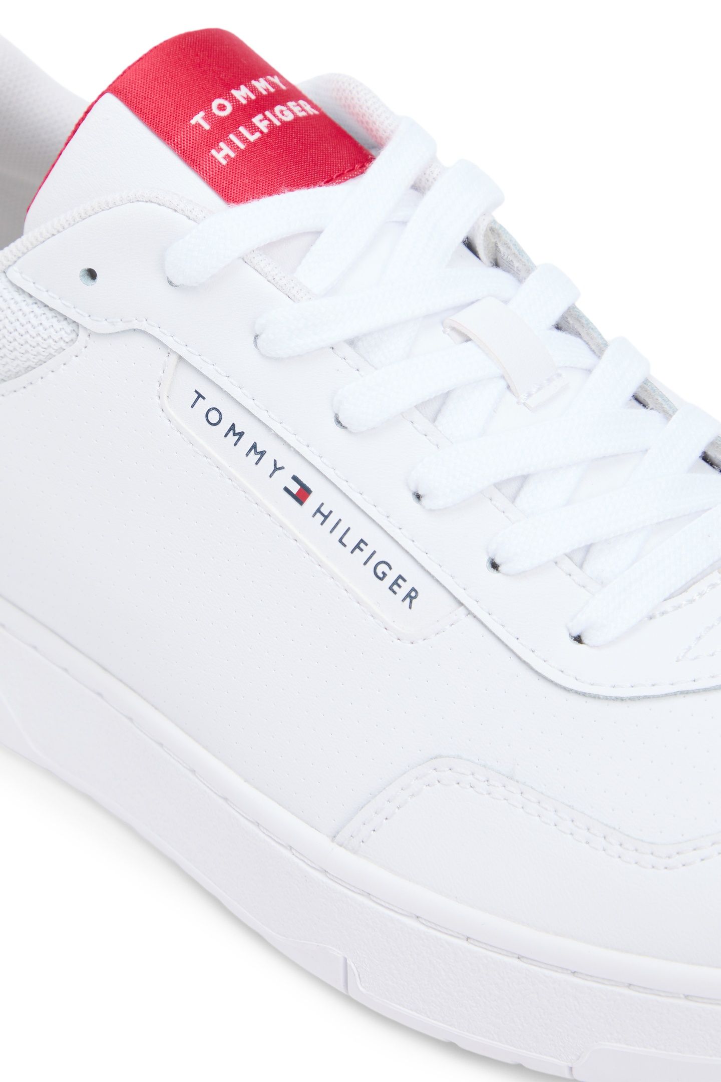 FINE CLEAT BASKETBALL TRAINERS WILEATHER WHITE 6