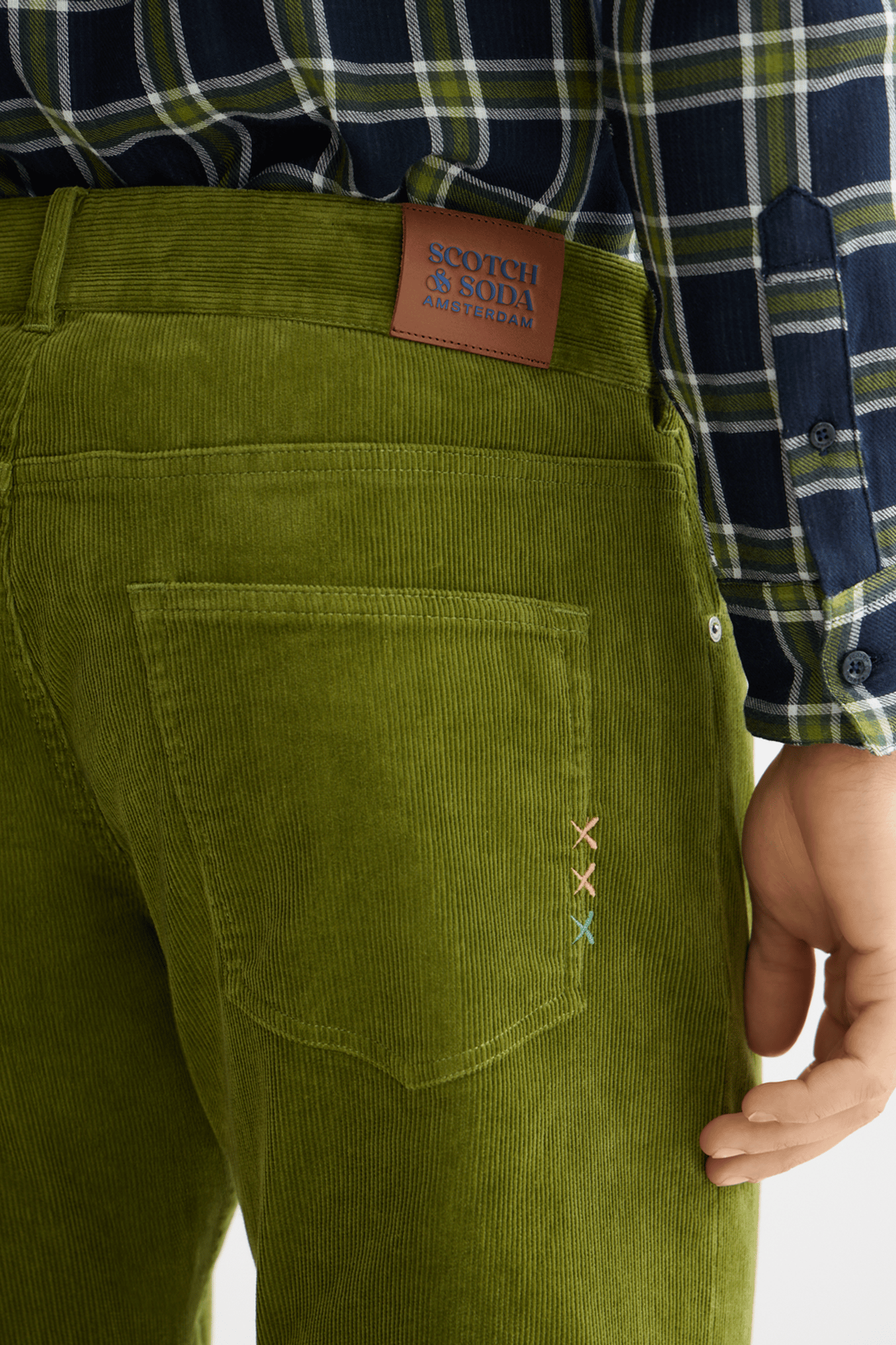 THE ZEE STRAIGHT JEANS IN COLOURED CORDUROY CALLA GREEN 5