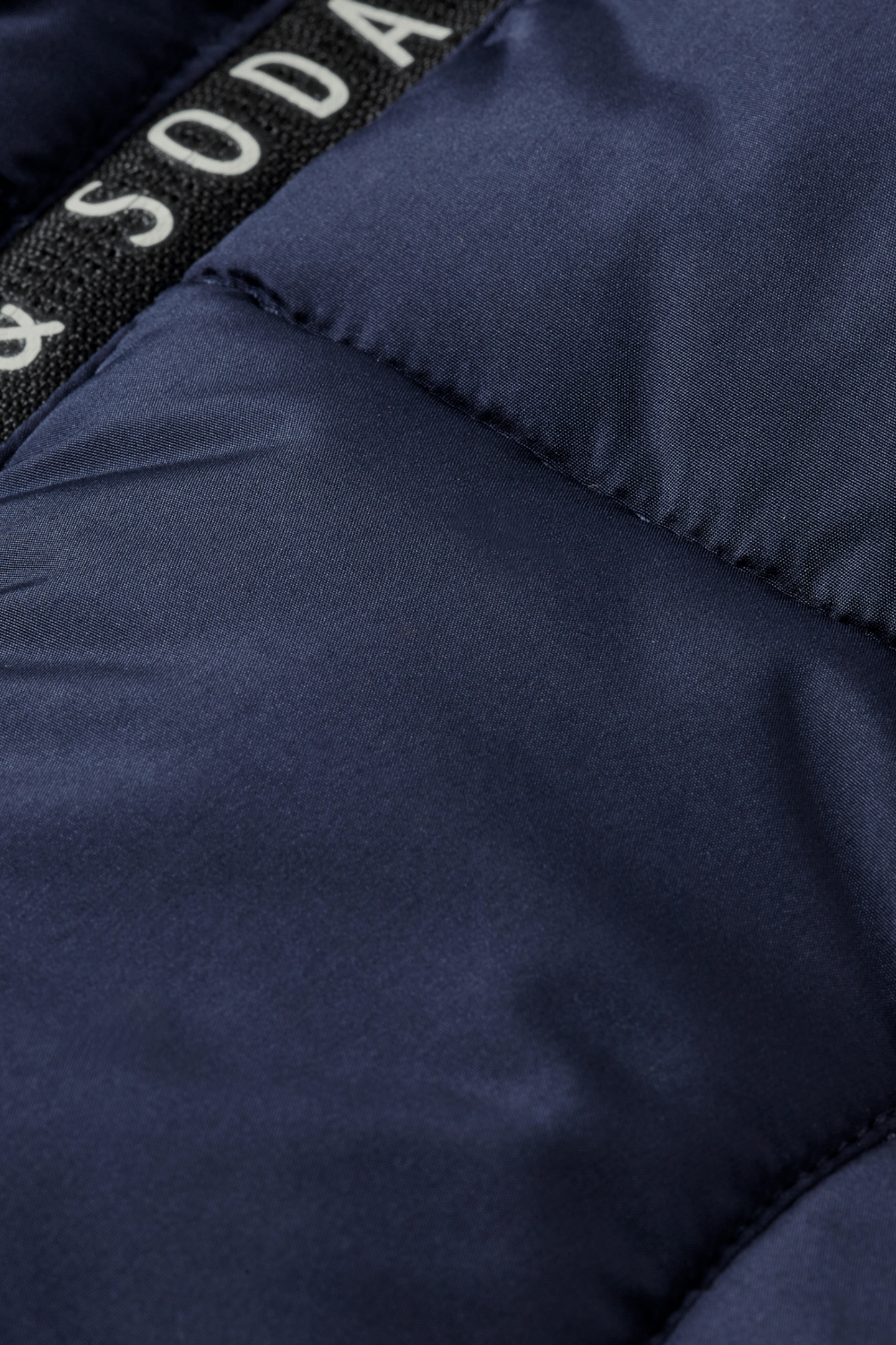 BOYS SHORT HOODED PUFFER JACKET SKY CAPTAIN 3