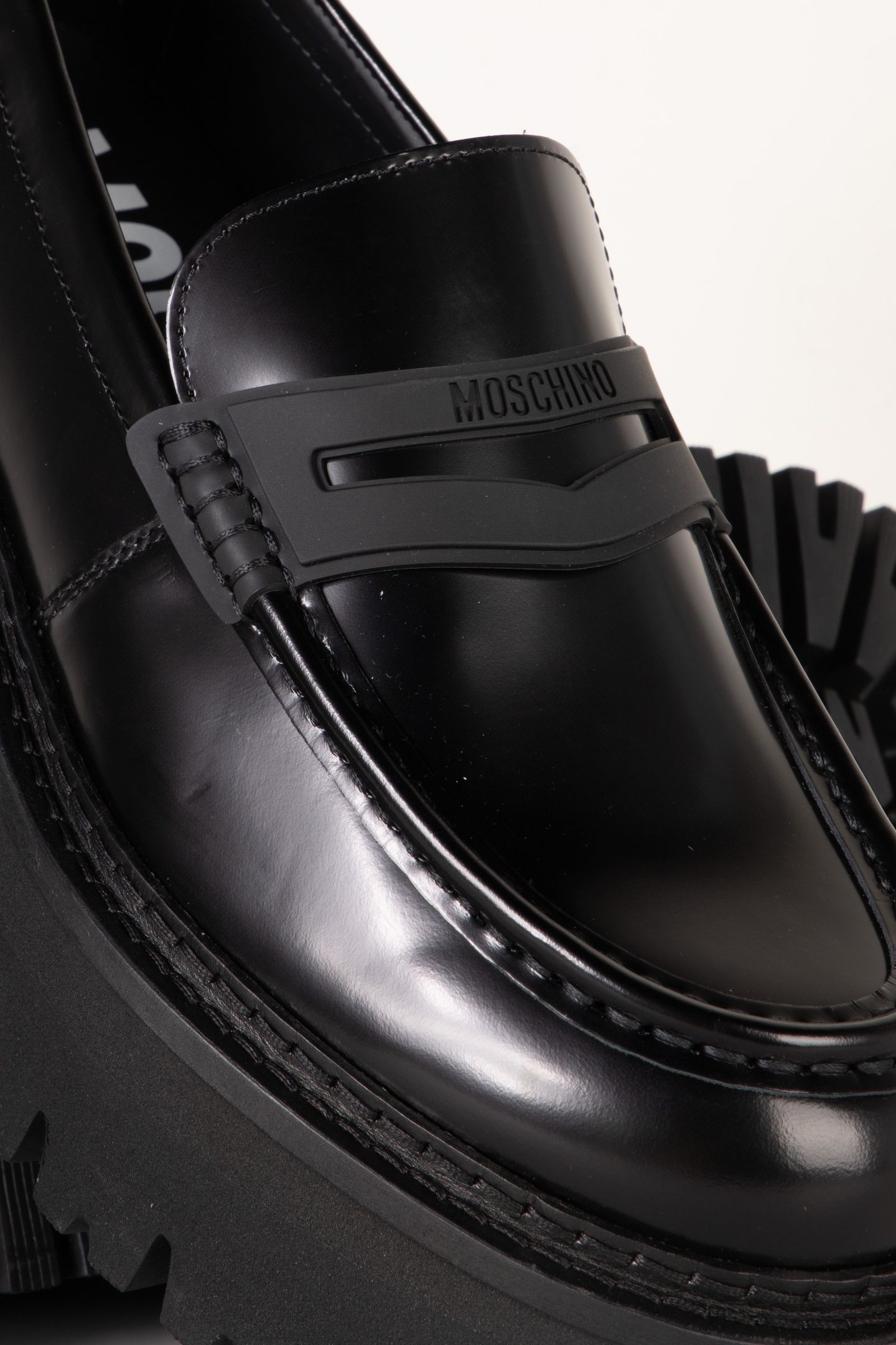 CALFSKIN LOAFER BLACK 4