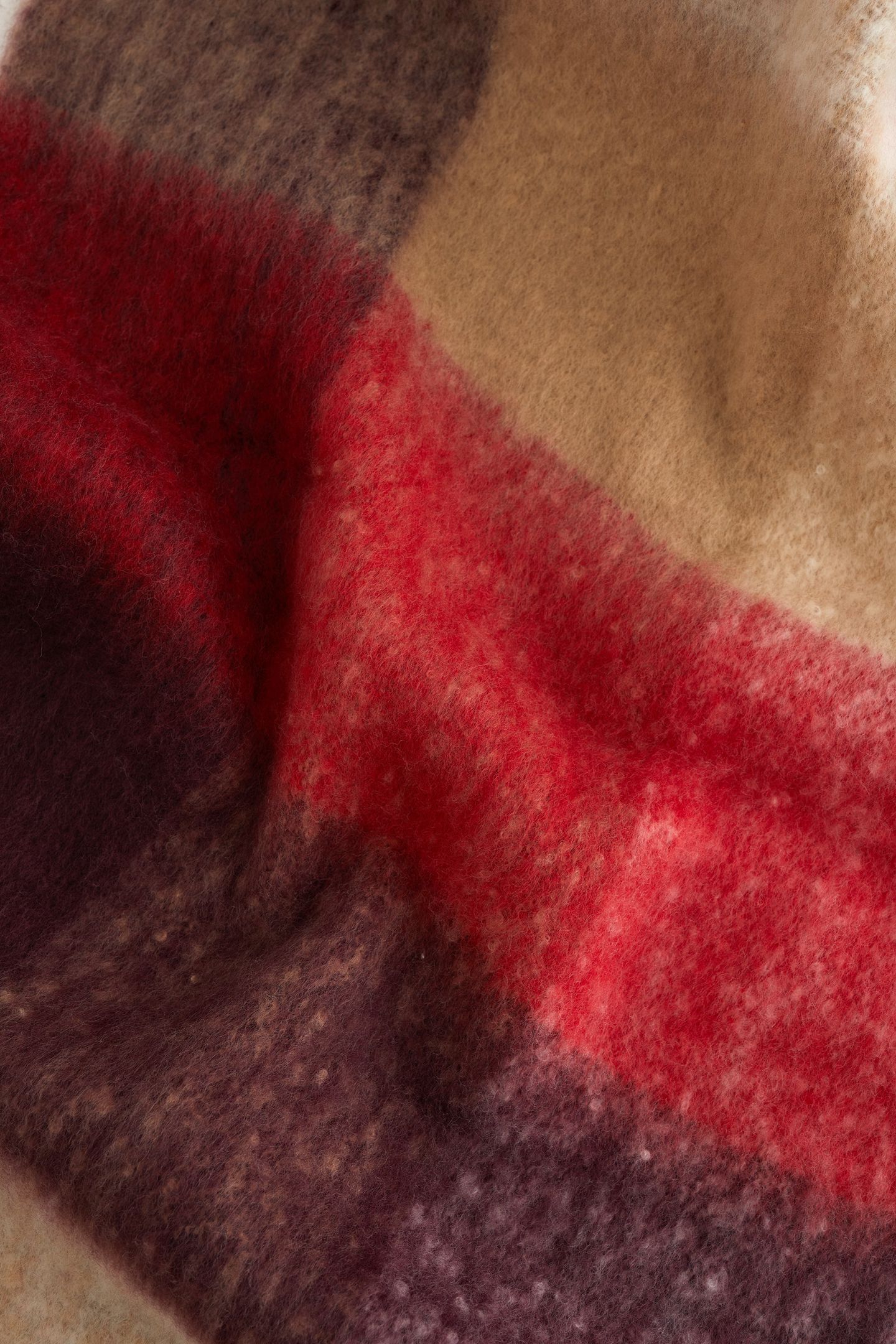 SCARF OUTDOOR RED 3