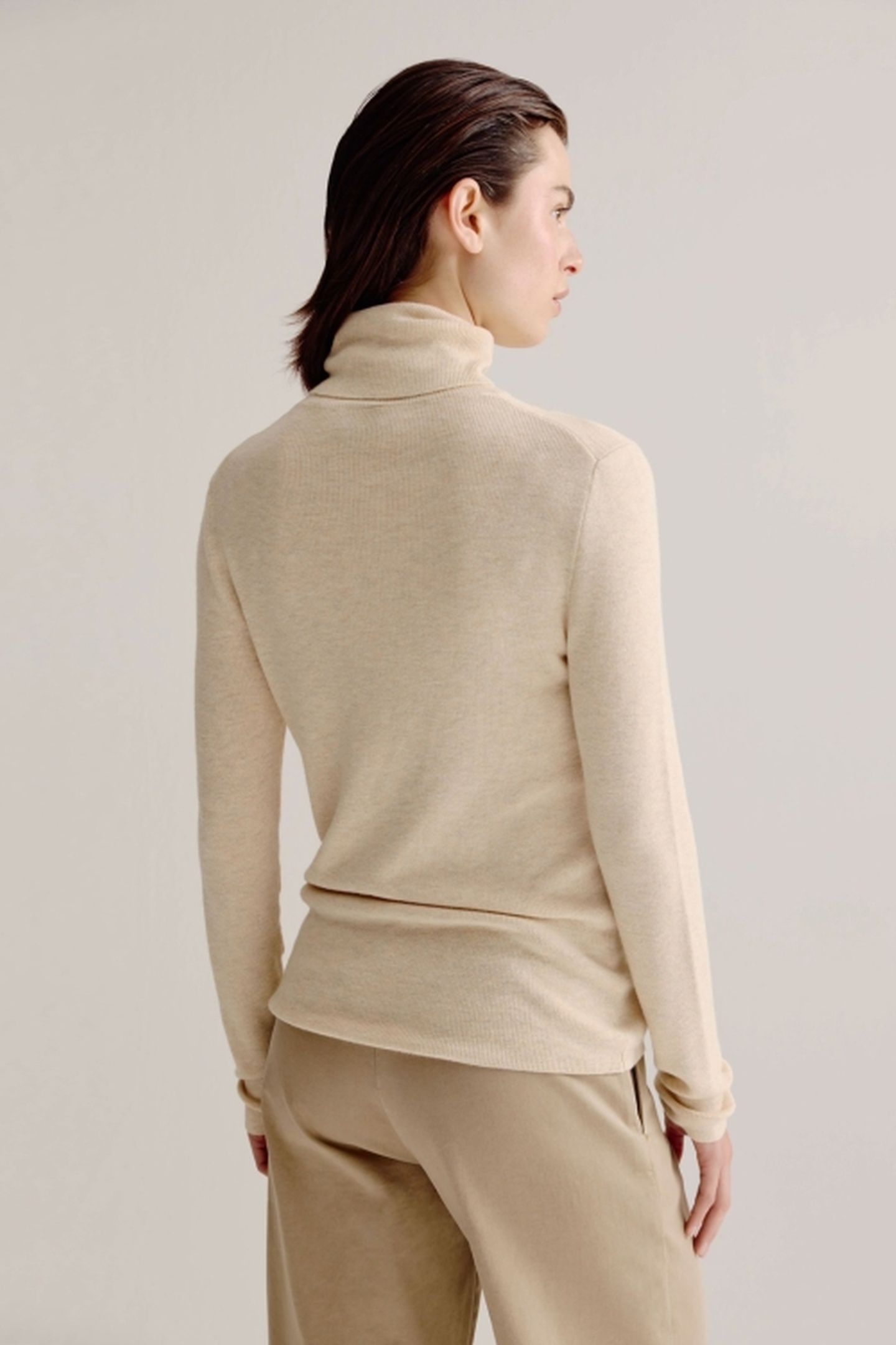 SAAR SWEATER SAND 3