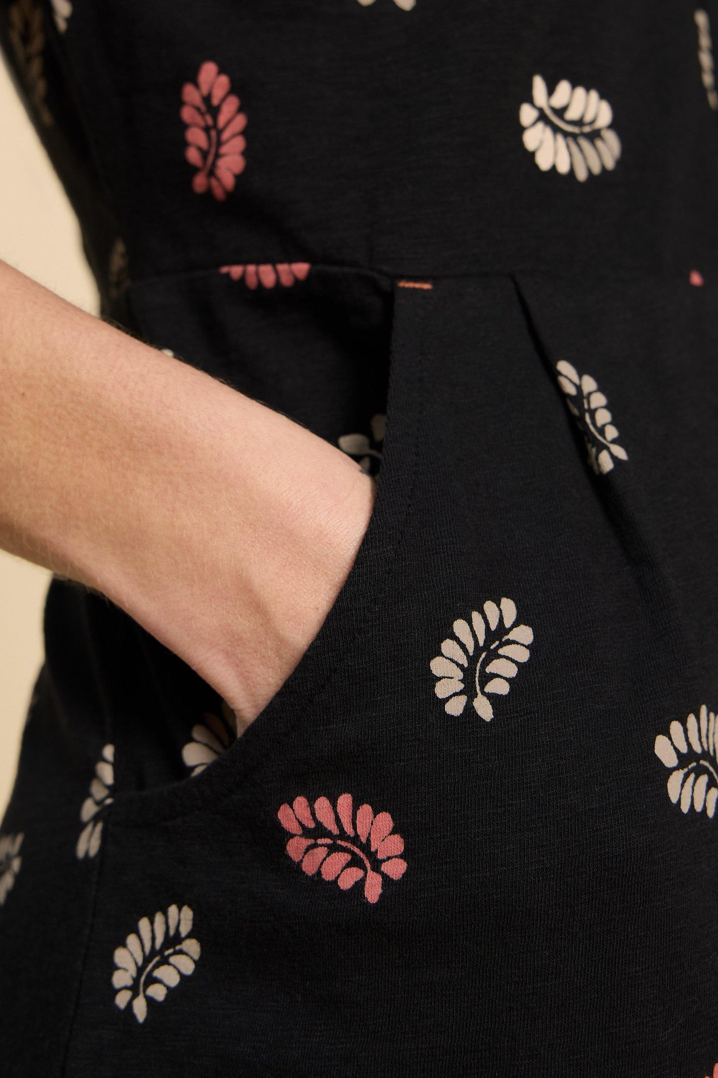TAMMY COTTON JERSEY DRESS BLACK PRINT 6