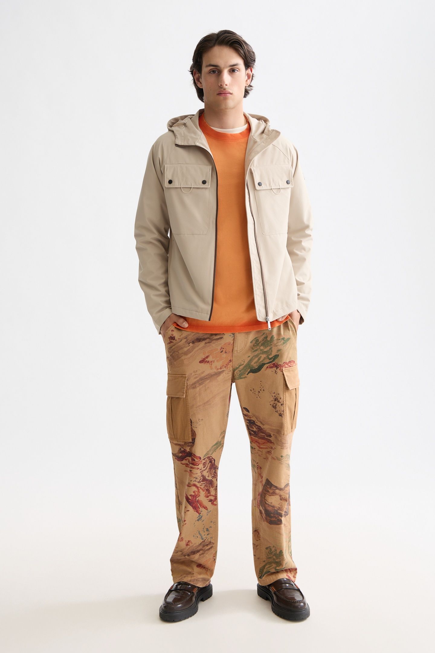 LIGHTWEIGHT HOODED SOFTSHELL JACKET PLAZA TAUPE 1