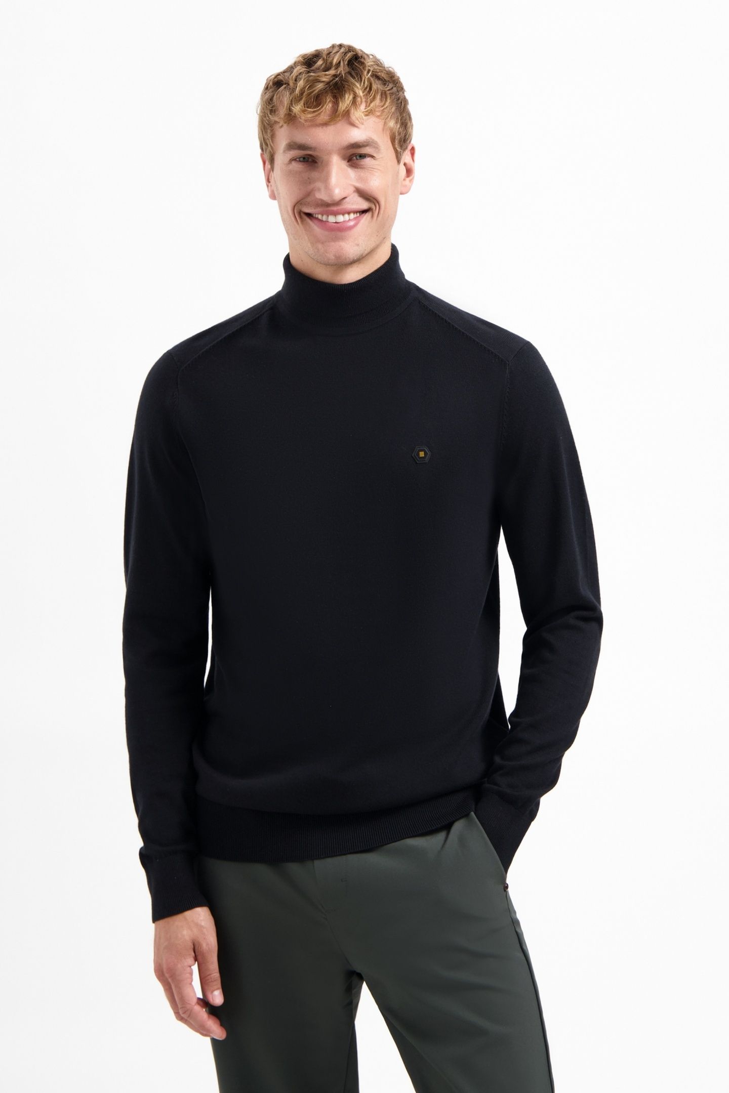 PULLOVER ROLL NECK BLACK 3