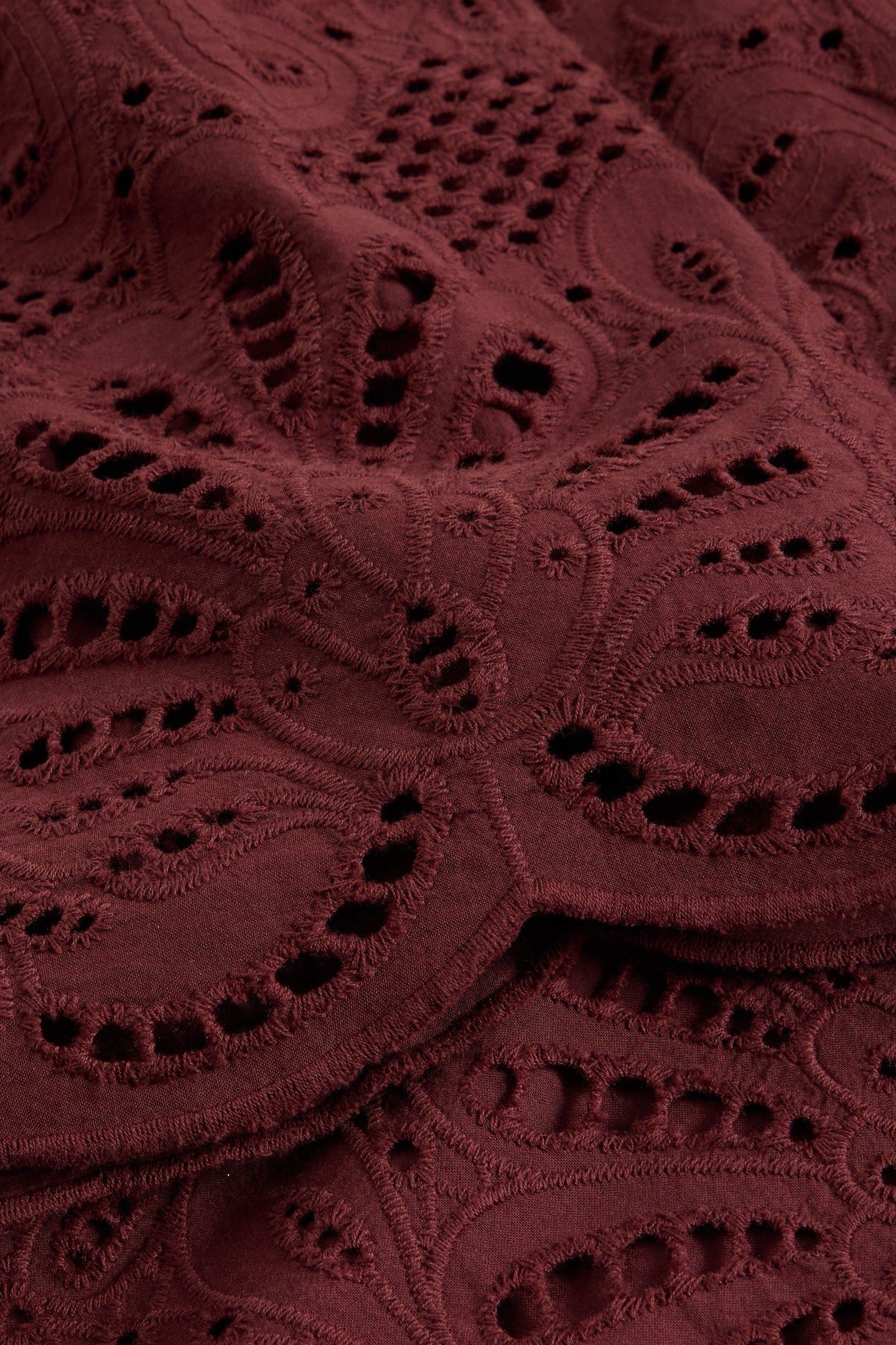 LINDSAY BRODERIE DRESS DARK RED 8