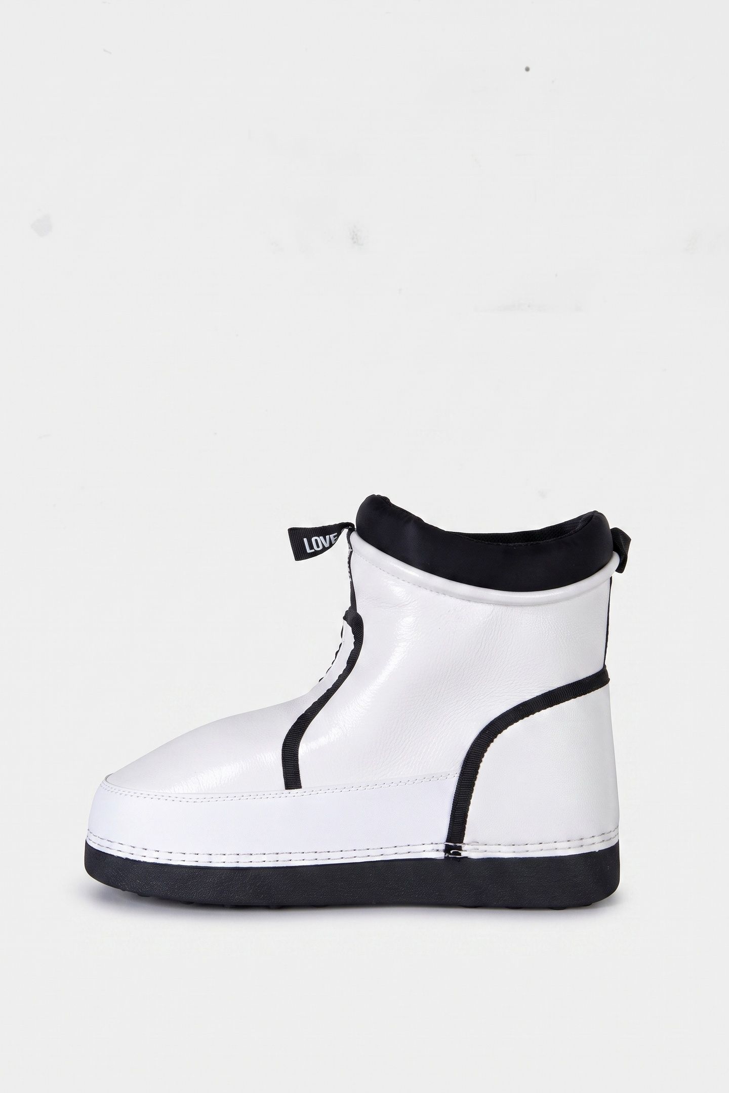 WINTER BOOTS WHITE 2