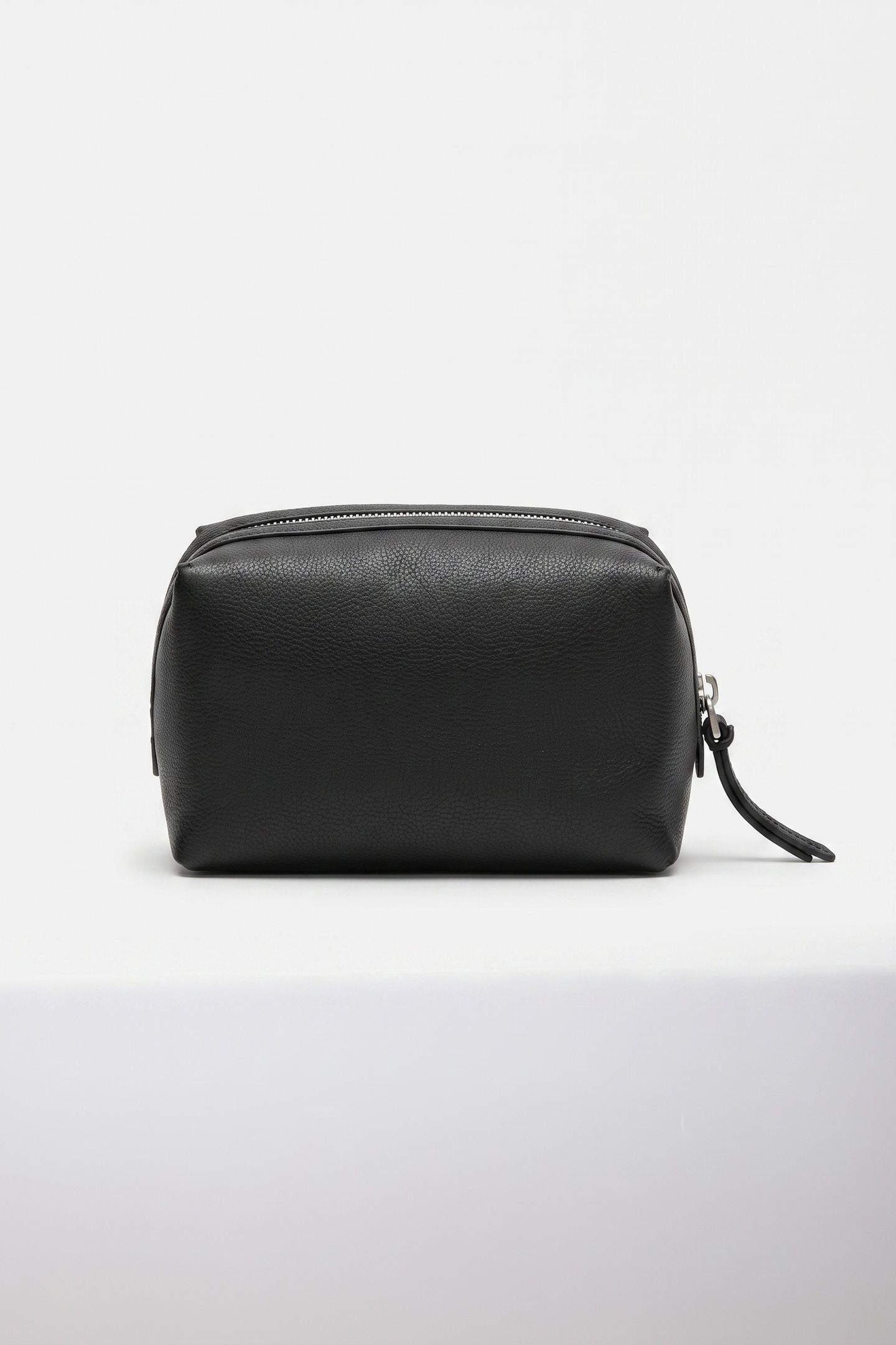 POUCH ACCESSORIES SMALL BLACK 2