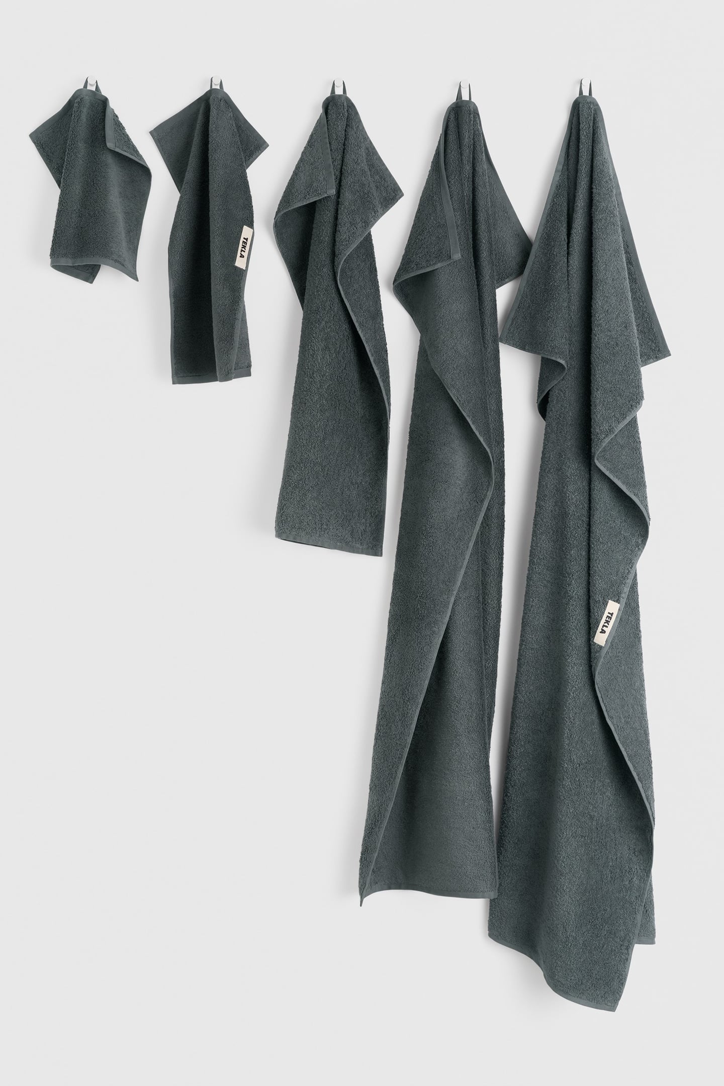 UNISEX HAND TOWEL CHARCOAL GREY 1