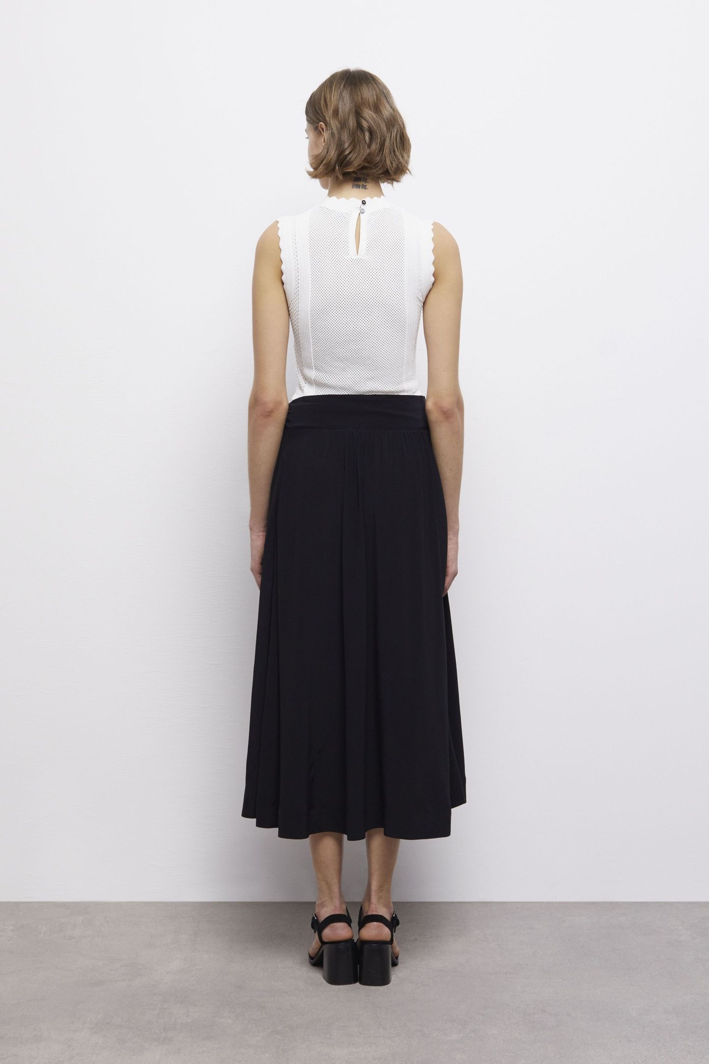 LONG TIED SKIRT BLACK 3