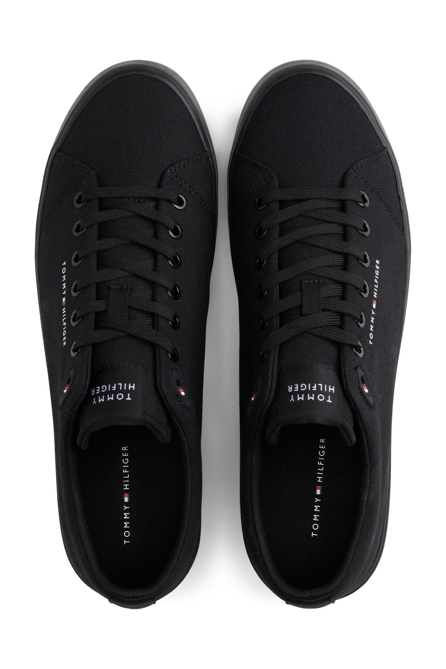LOGO CANVAS TRAINERS BLACK 5
