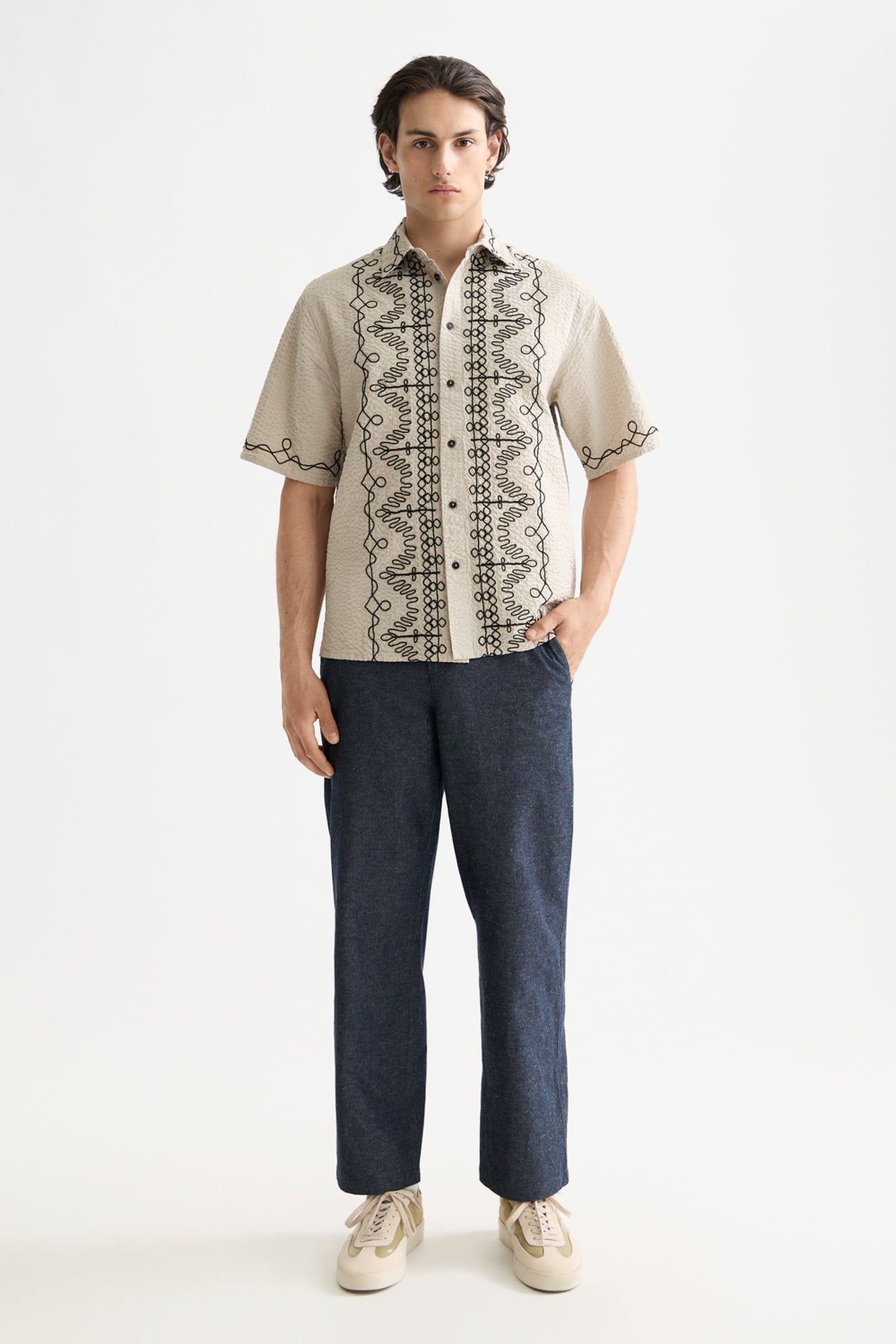 EMBROIDERED SHORT-SLEEVED SHIRT PLAZA TAUPE 1