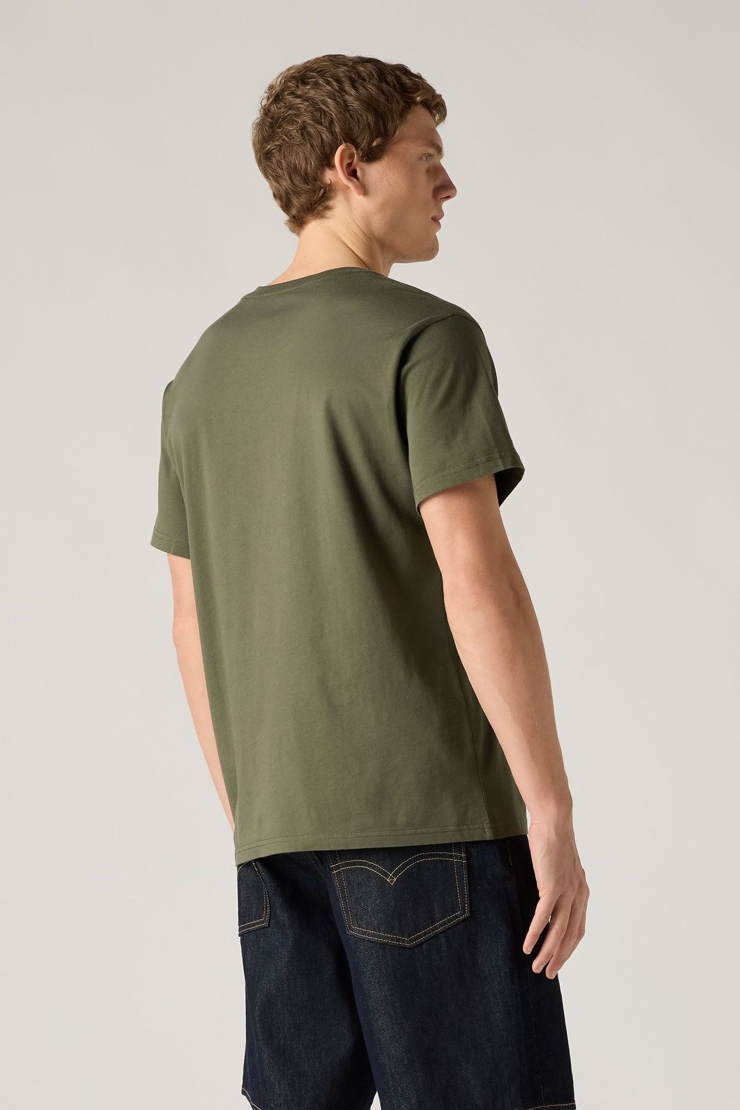 RELAXED FIT GRAPHIC TEE 3