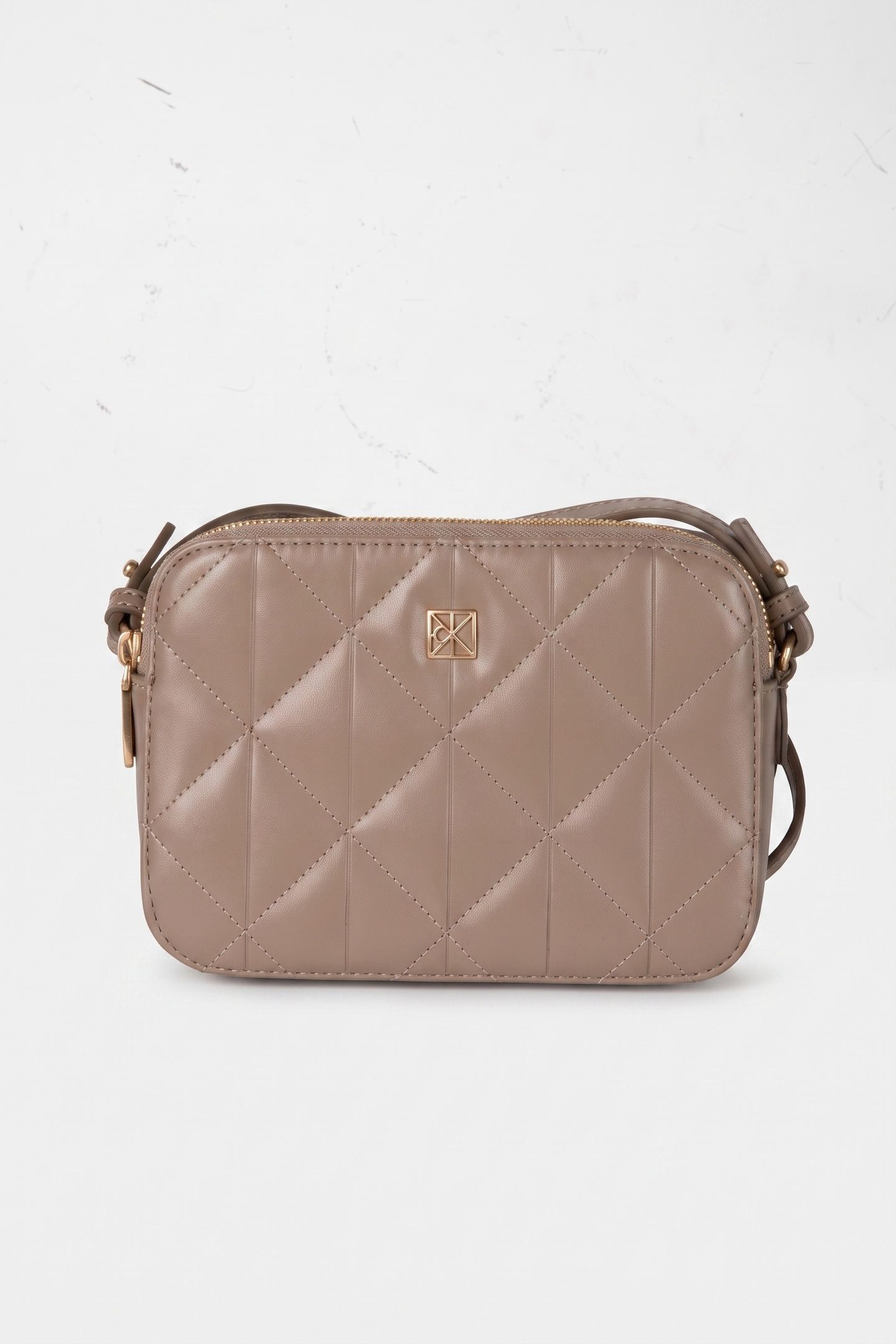 QUILTED CAMERA BAG DESERT TAUPE 2