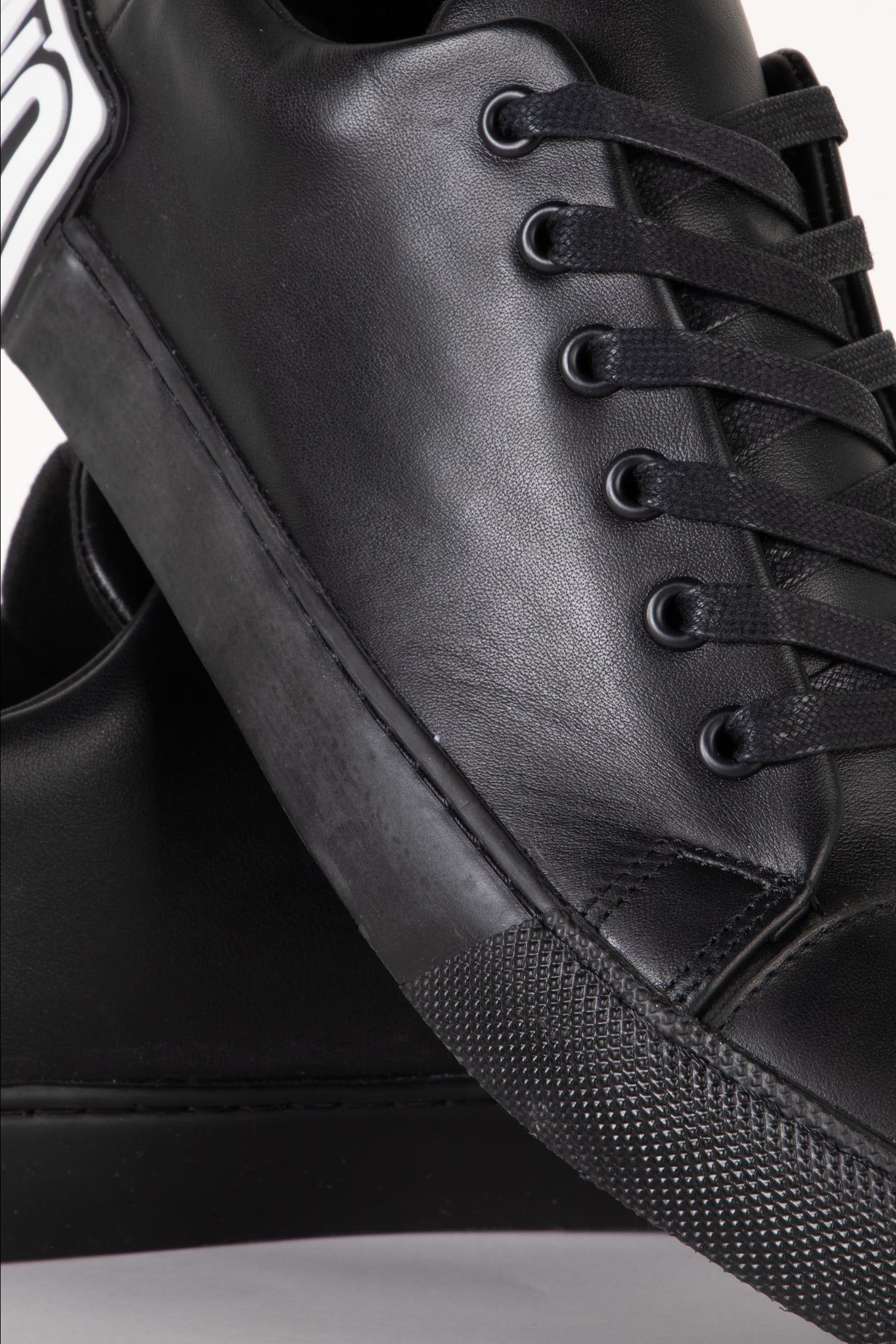 CALFSKIN SNEAKERS BLACK 3