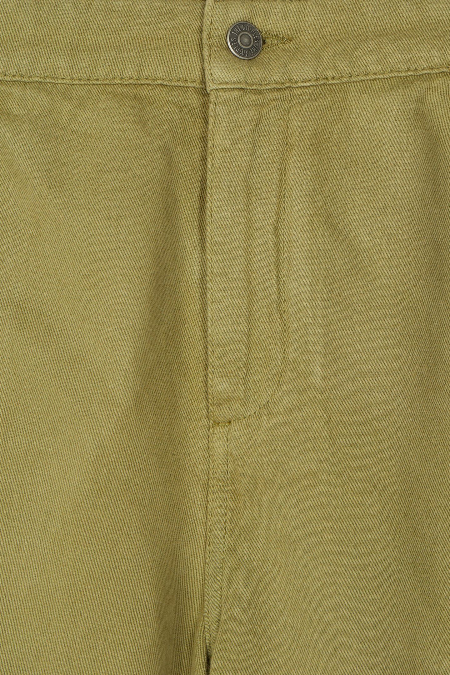 CASUAL CARGO SHORTS WITH PLEATS AND PATCH POCKETS WOOD KAKI 6