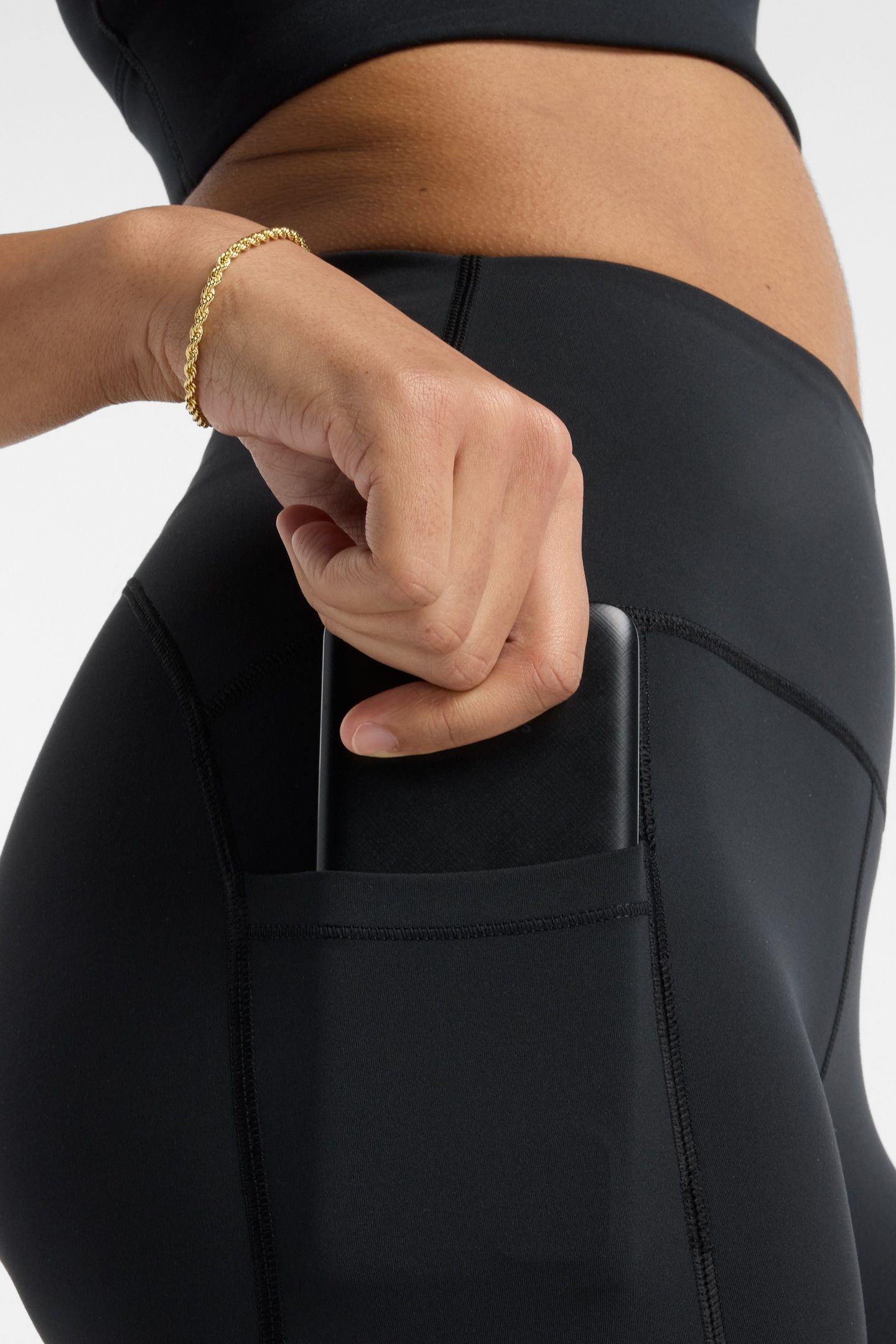 RC POCKET LEGGING 25" BLACK 10