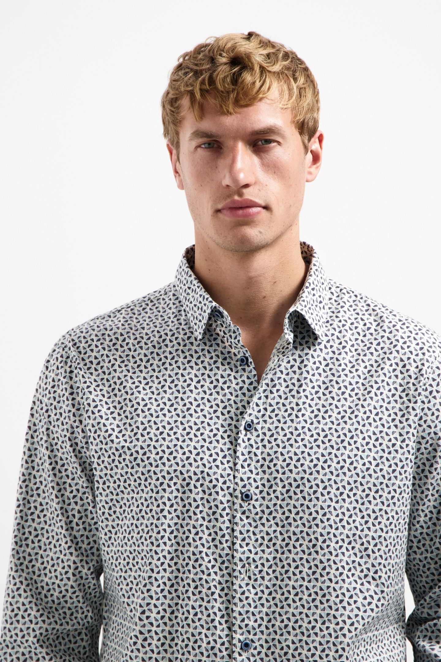 SHIRT STRETCH ALLOVER PRINTED DUSTY BLUE 2