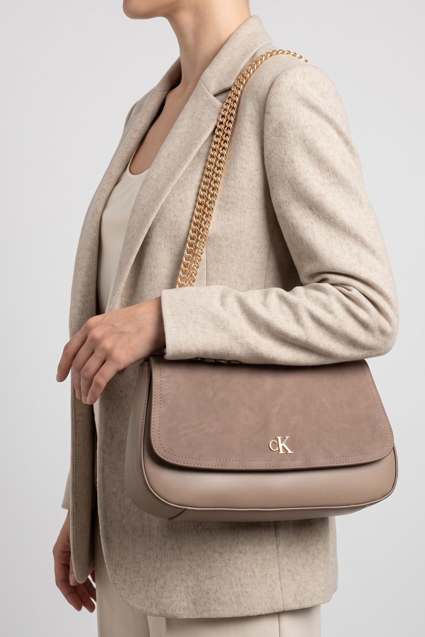 CK CONVERTIBLE CHAIN BRUSHED BAG DESERT TAUPE 1
