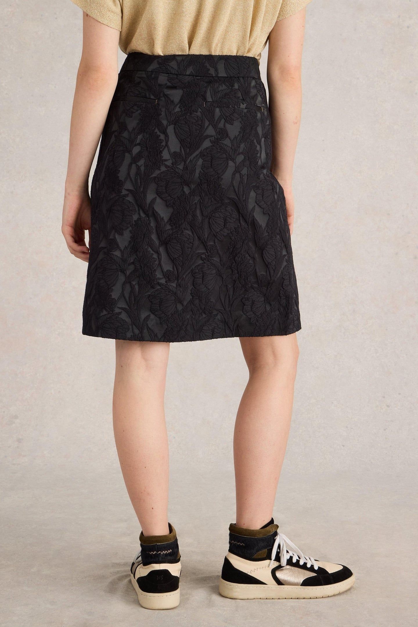 CORAL JACQUARD SKIRT PURE BLACK 3
