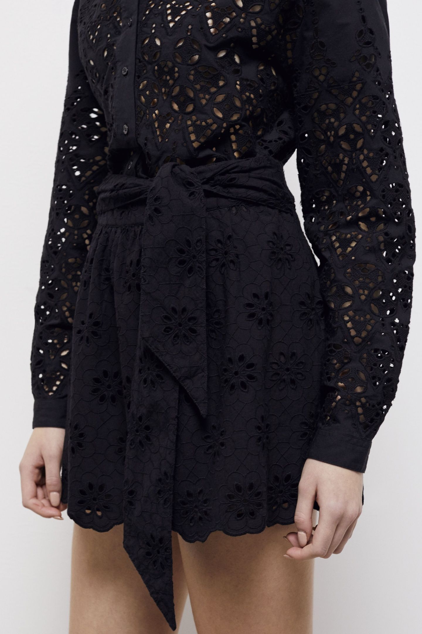 SHORT ELASTICATED SKIRT WITH ENGLISH EMBROIDERY BLACK 5